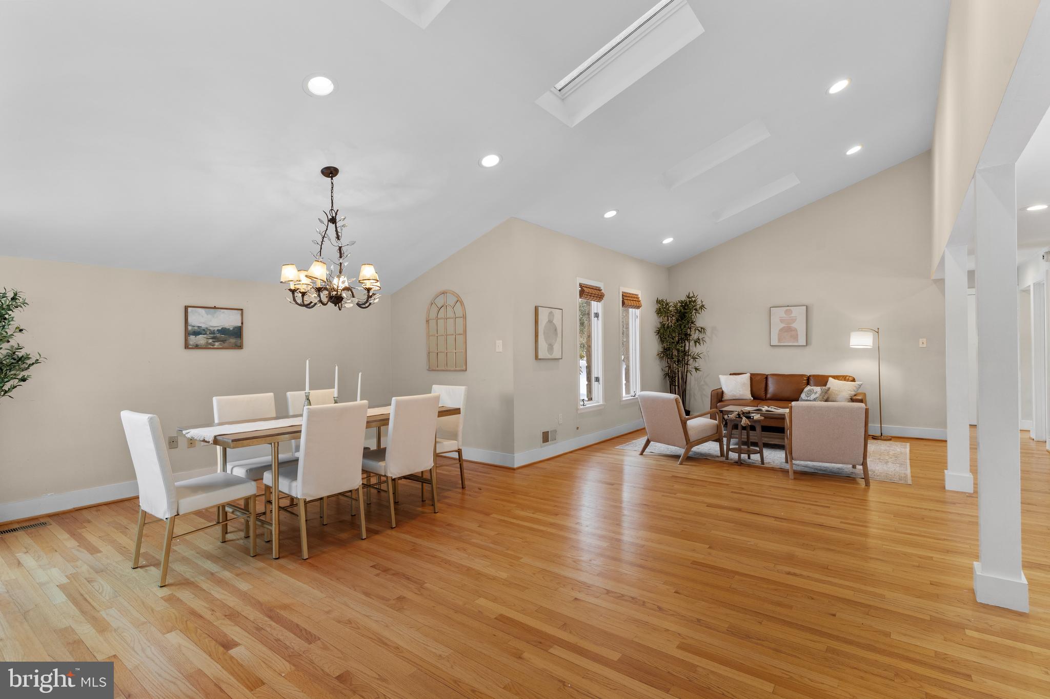 HICKORY CREEK - Residential