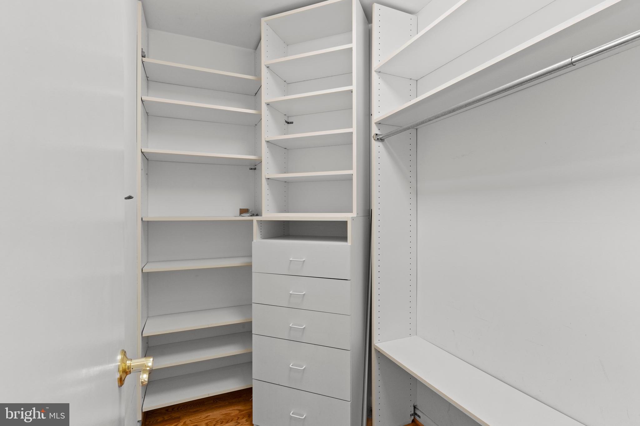 HICKORY CREEK - Residential