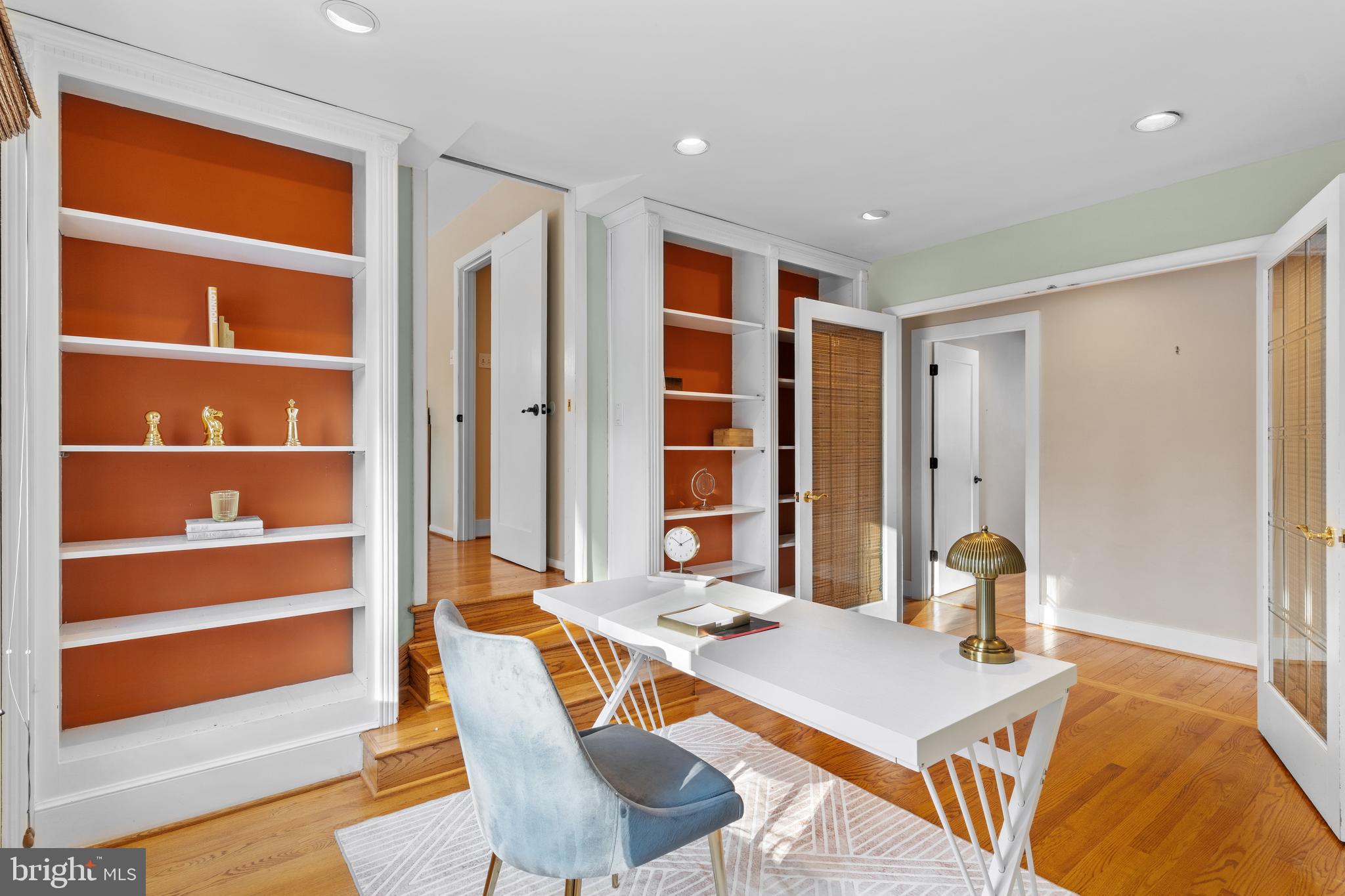 HICKORY CREEK - Residential