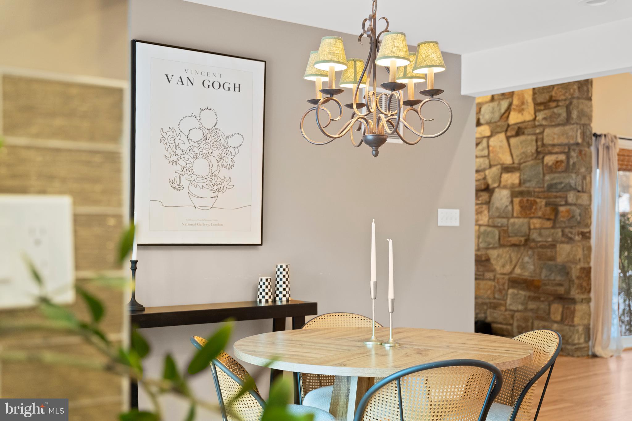 HICKORY CREEK - Residential