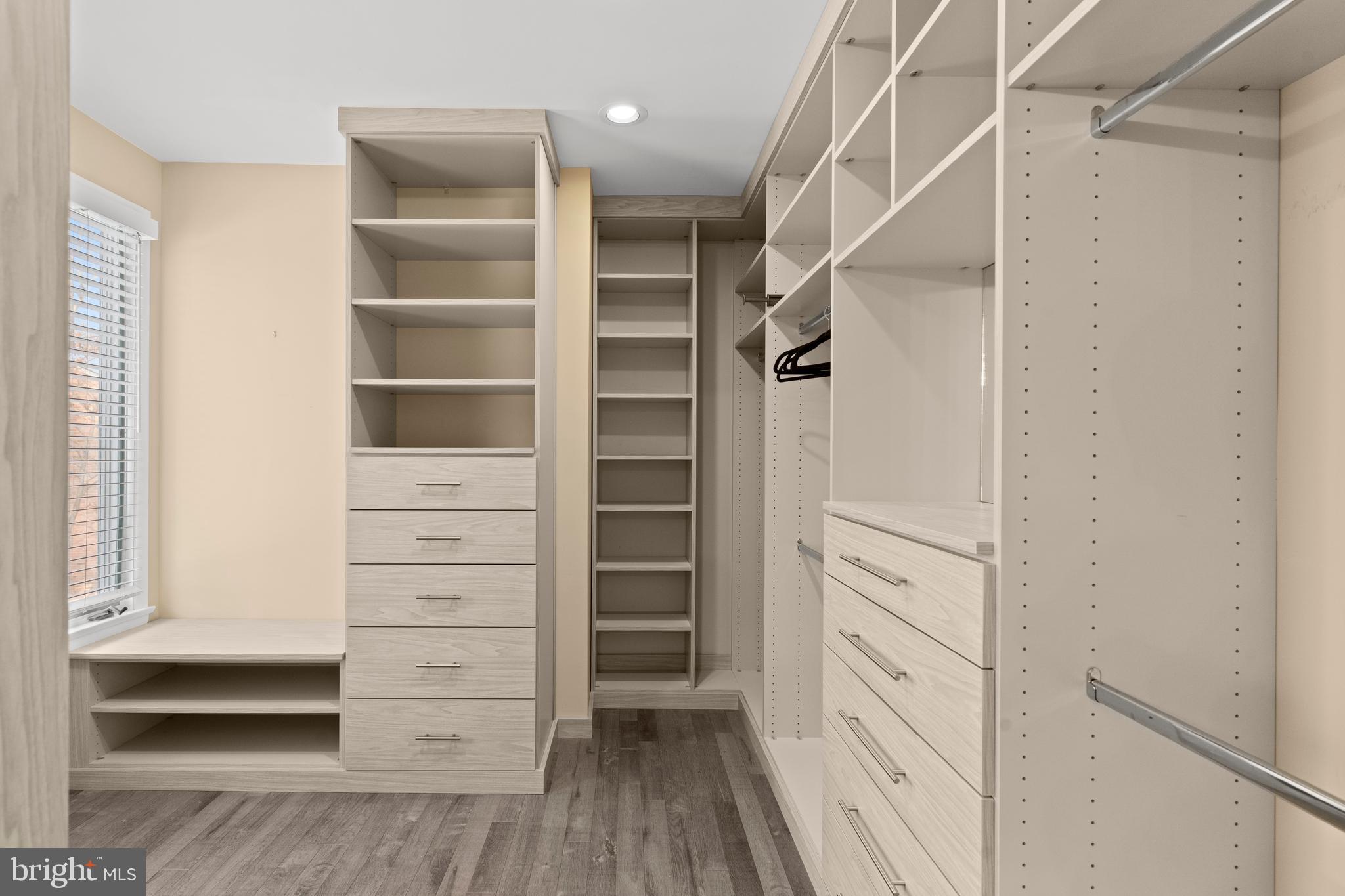 HICKORY CREEK - Residential