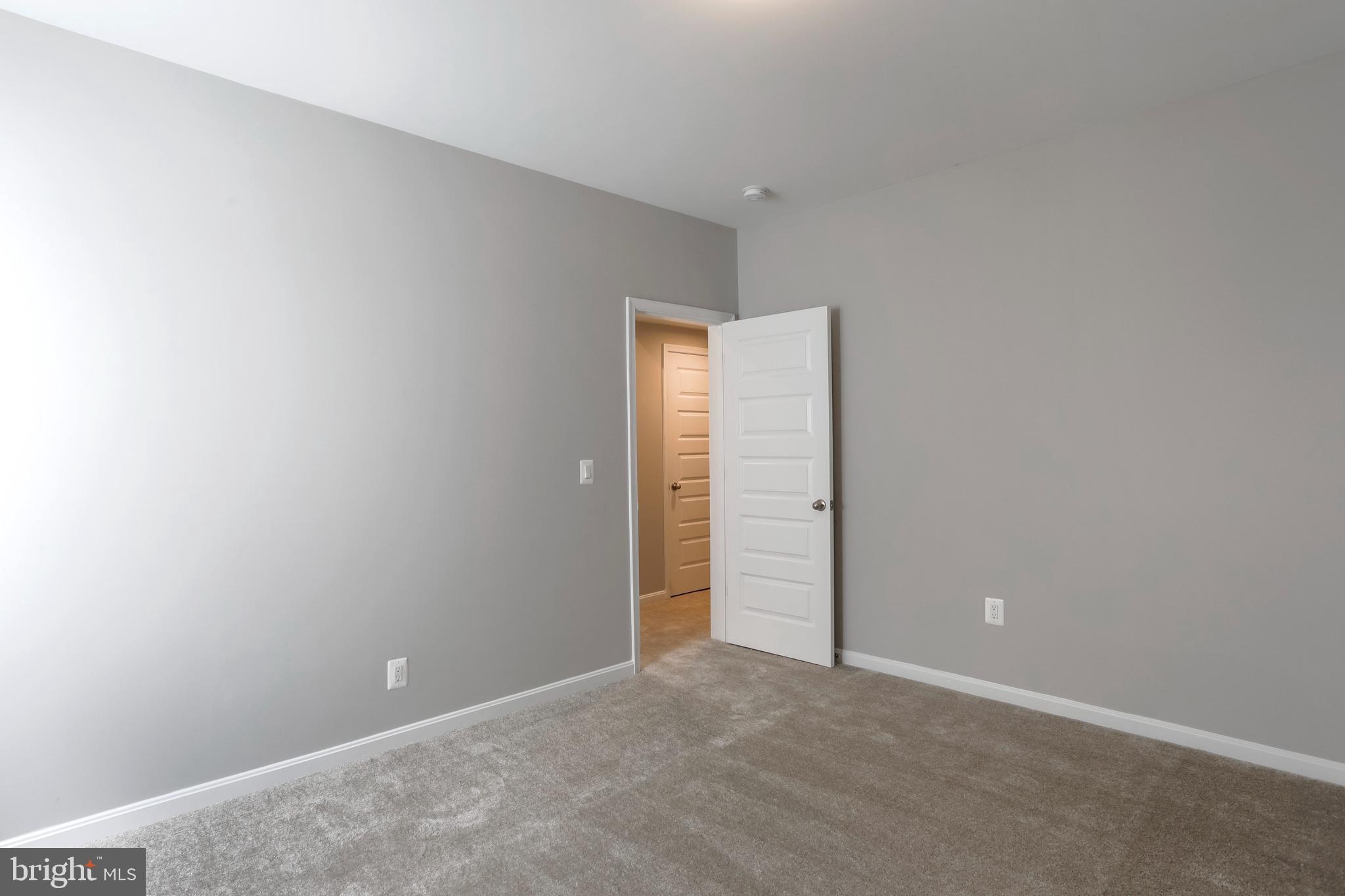 ABRAMS POINTE - Residential