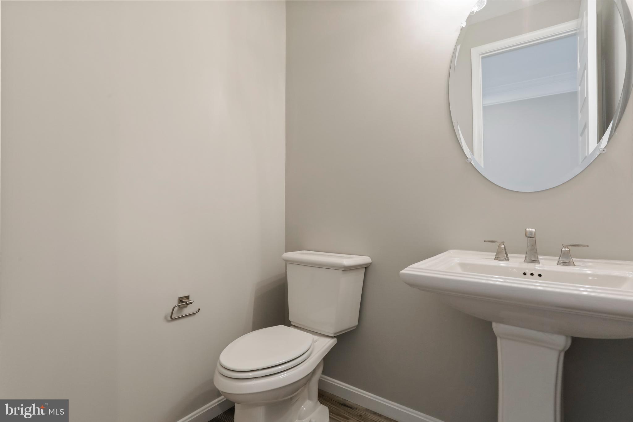 ABRAMS POINTE - Residential