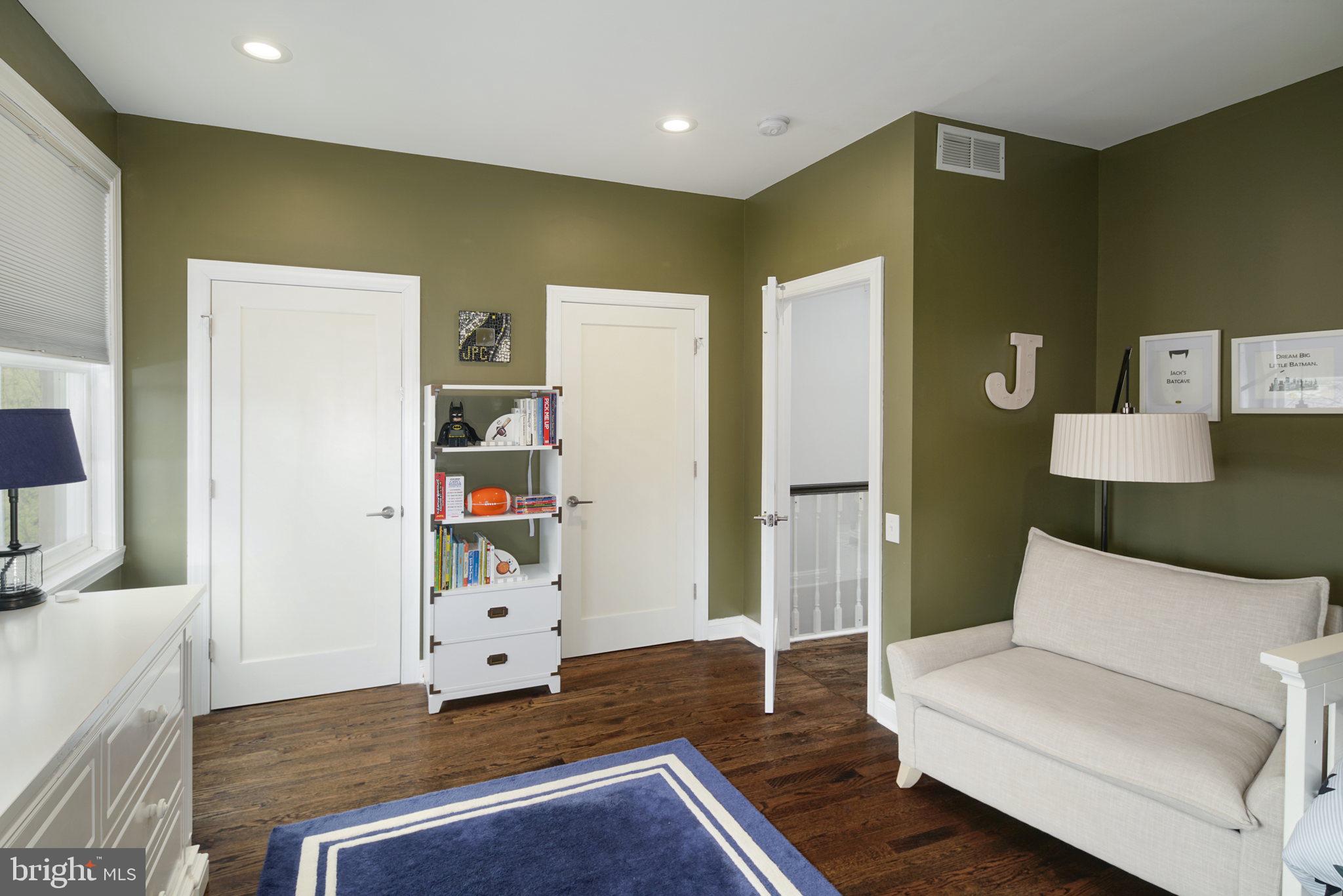 SPRING GARDEN - Residential