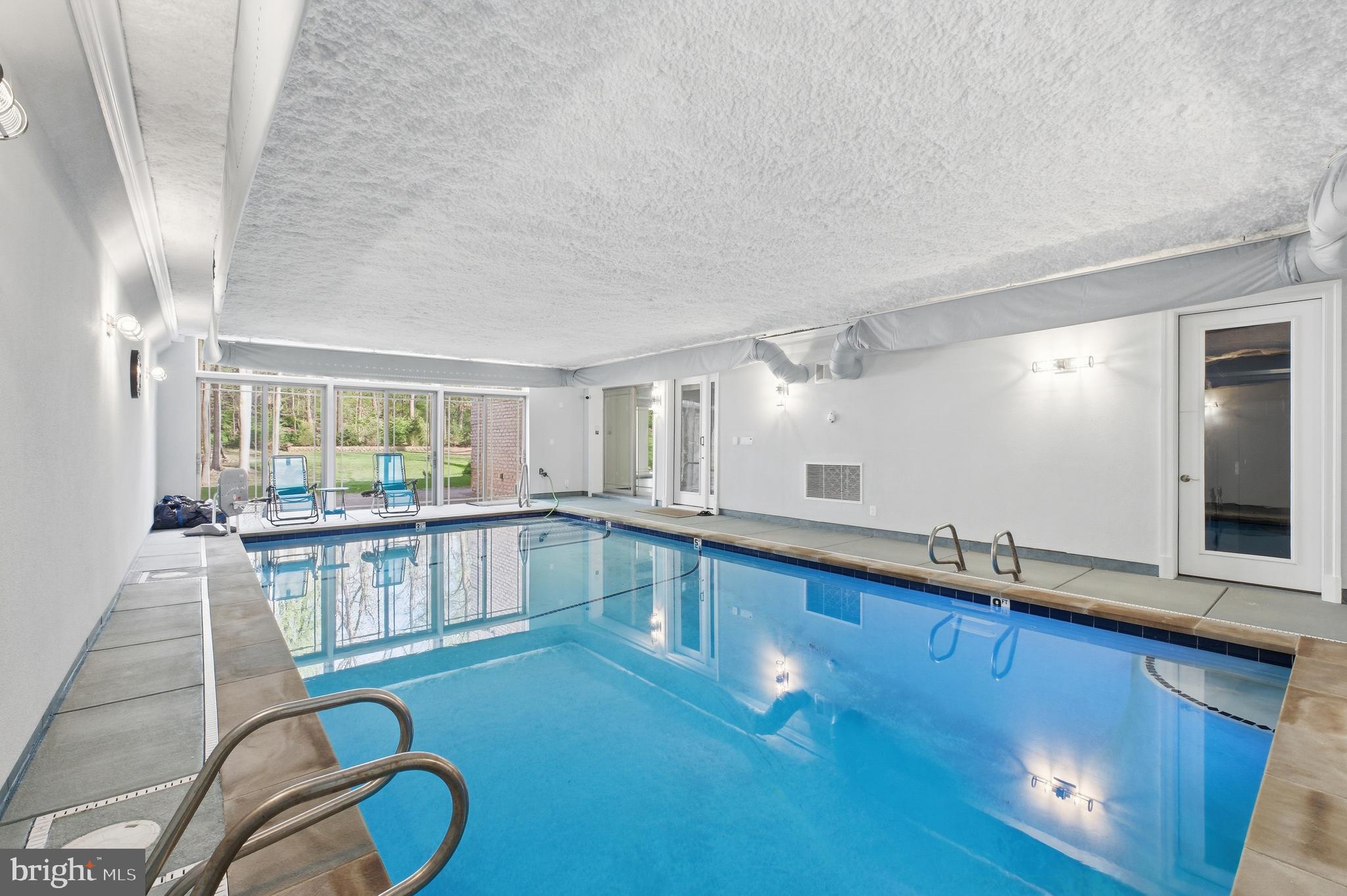 WOODSIDE ESTATES - Residential