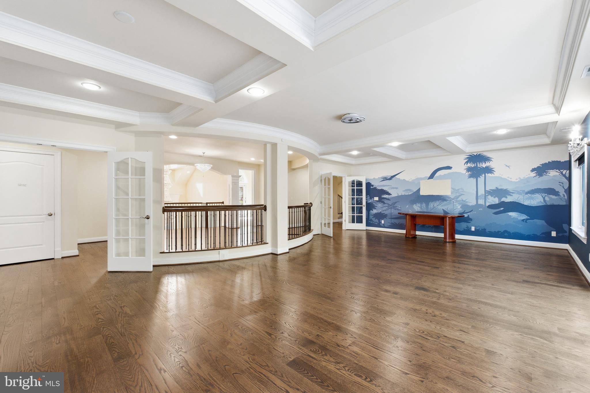 WOODSIDE ESTATES - Residential