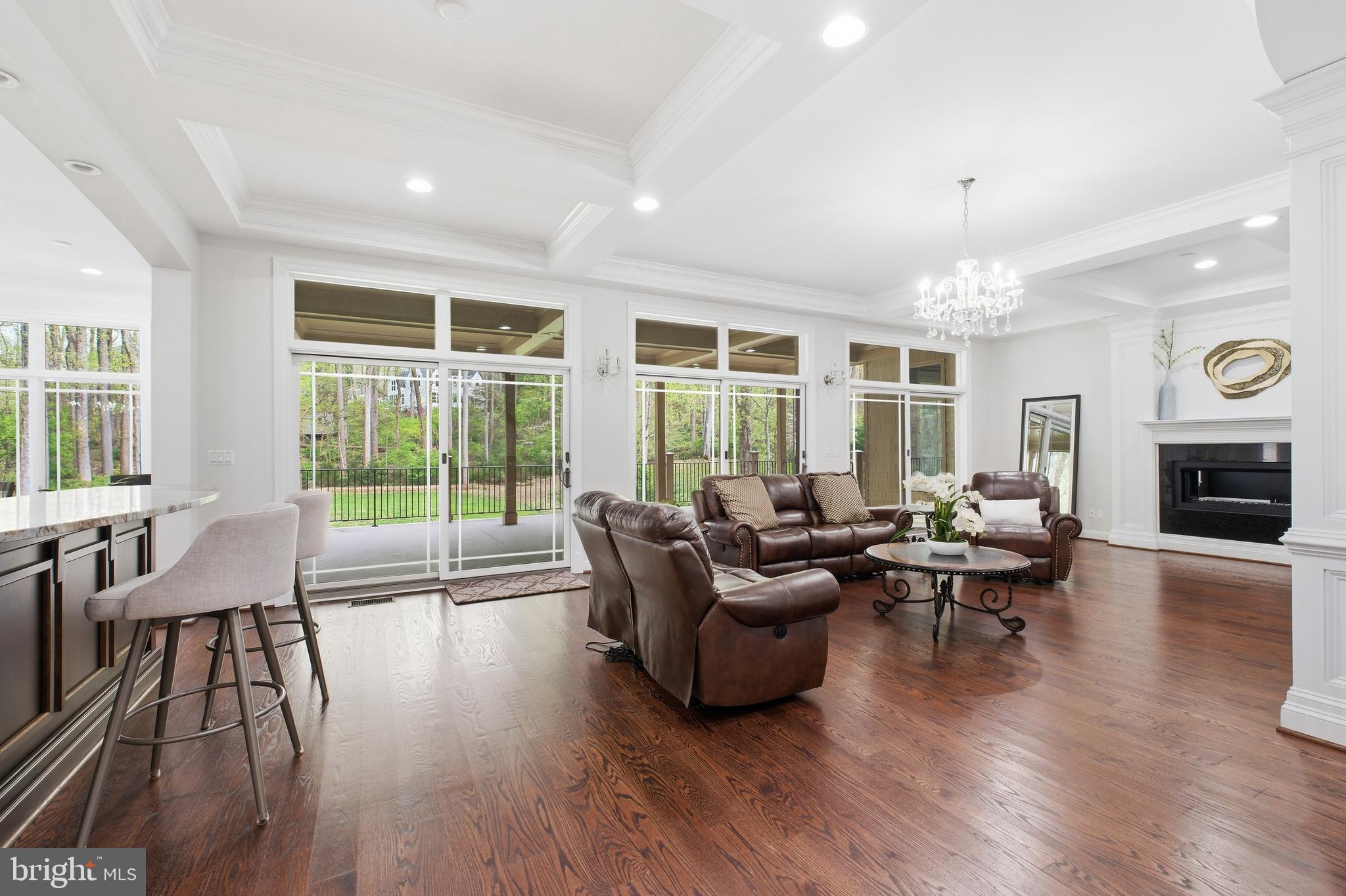 WOODSIDE ESTATES - Residential