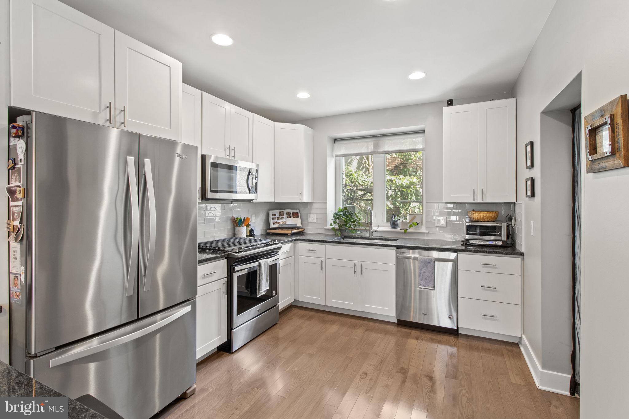 POINT BREEZE - Residential