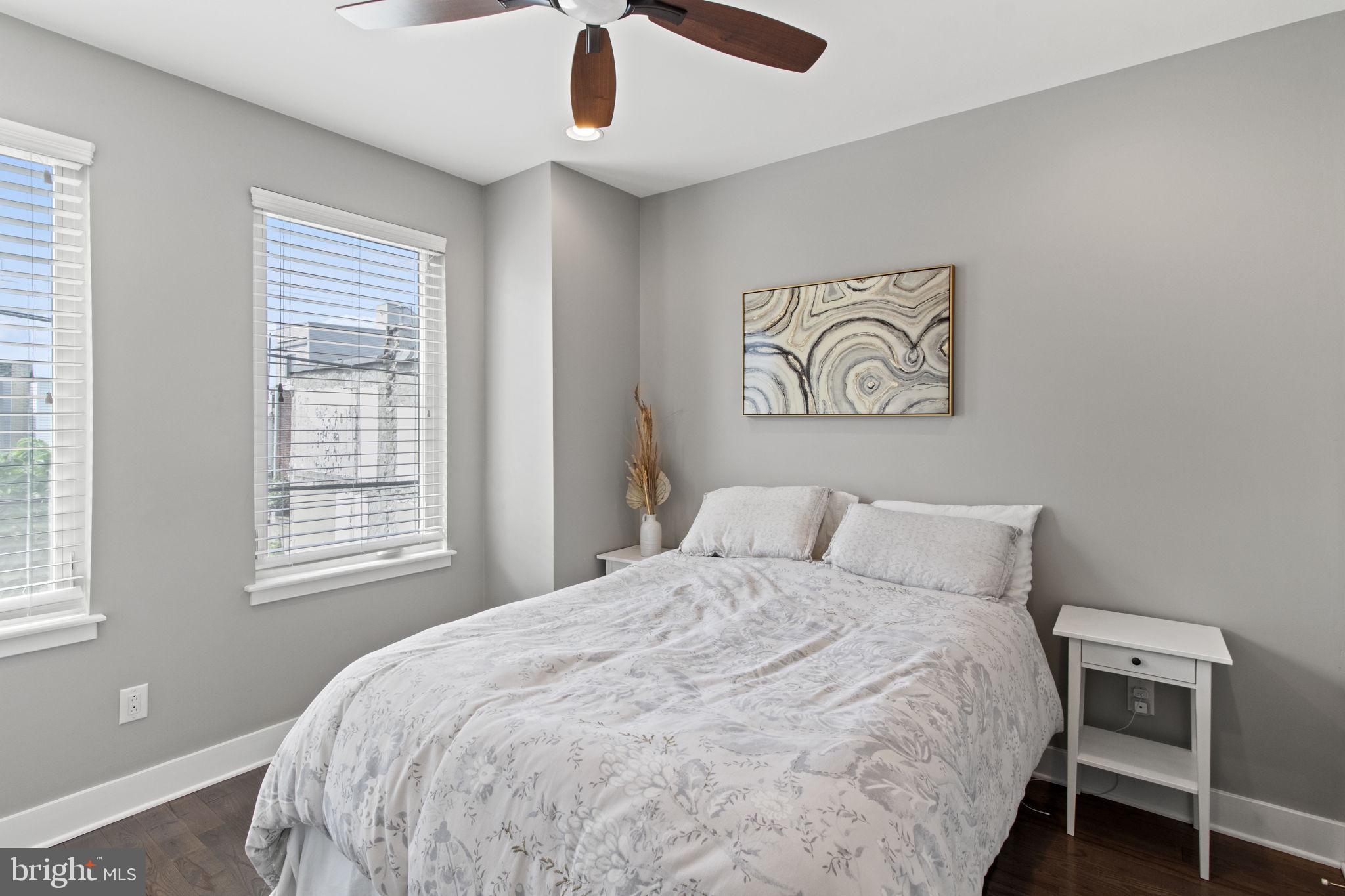 POINT BREEZE - Residential