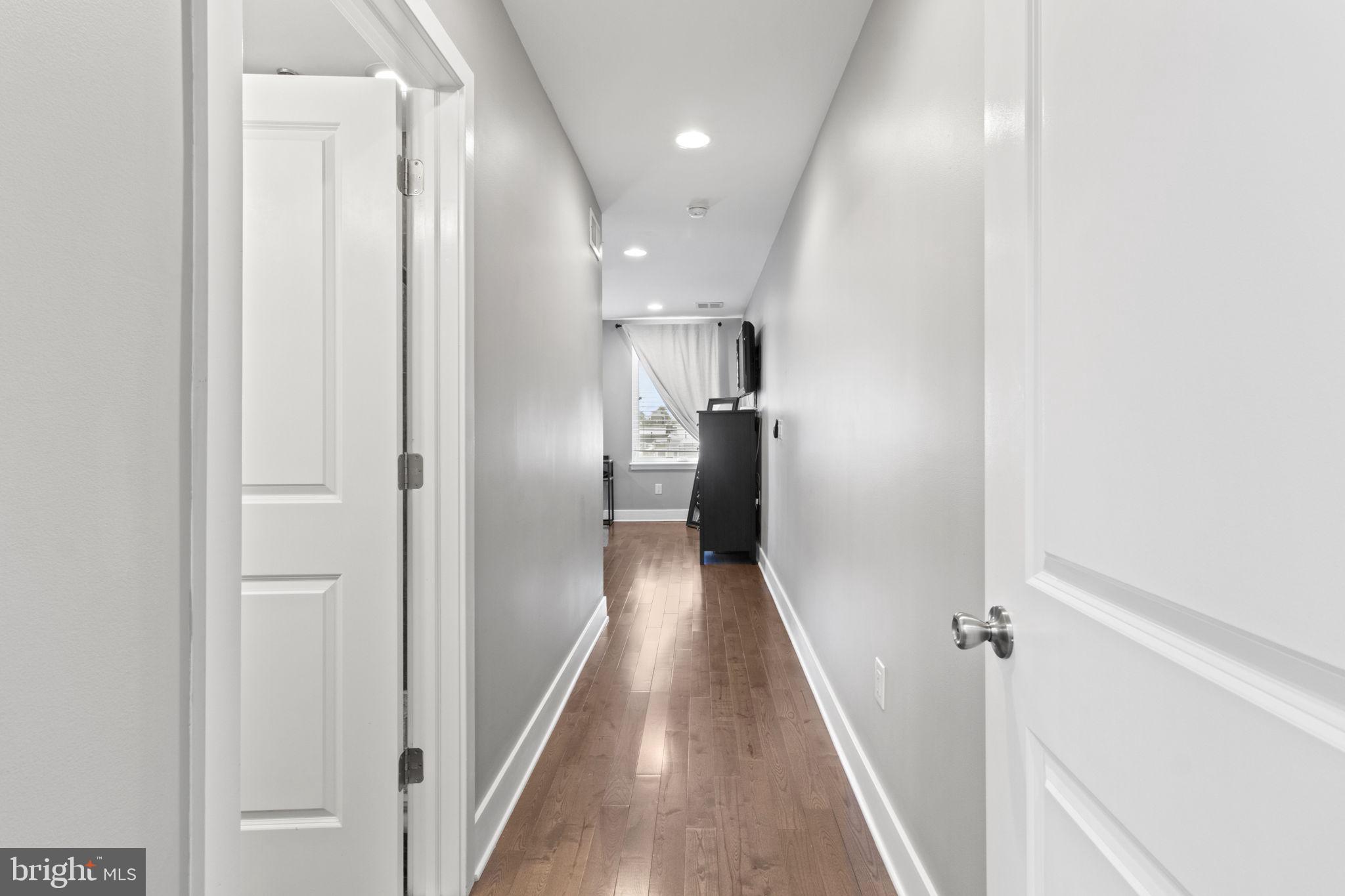 POINT BREEZE - Residential