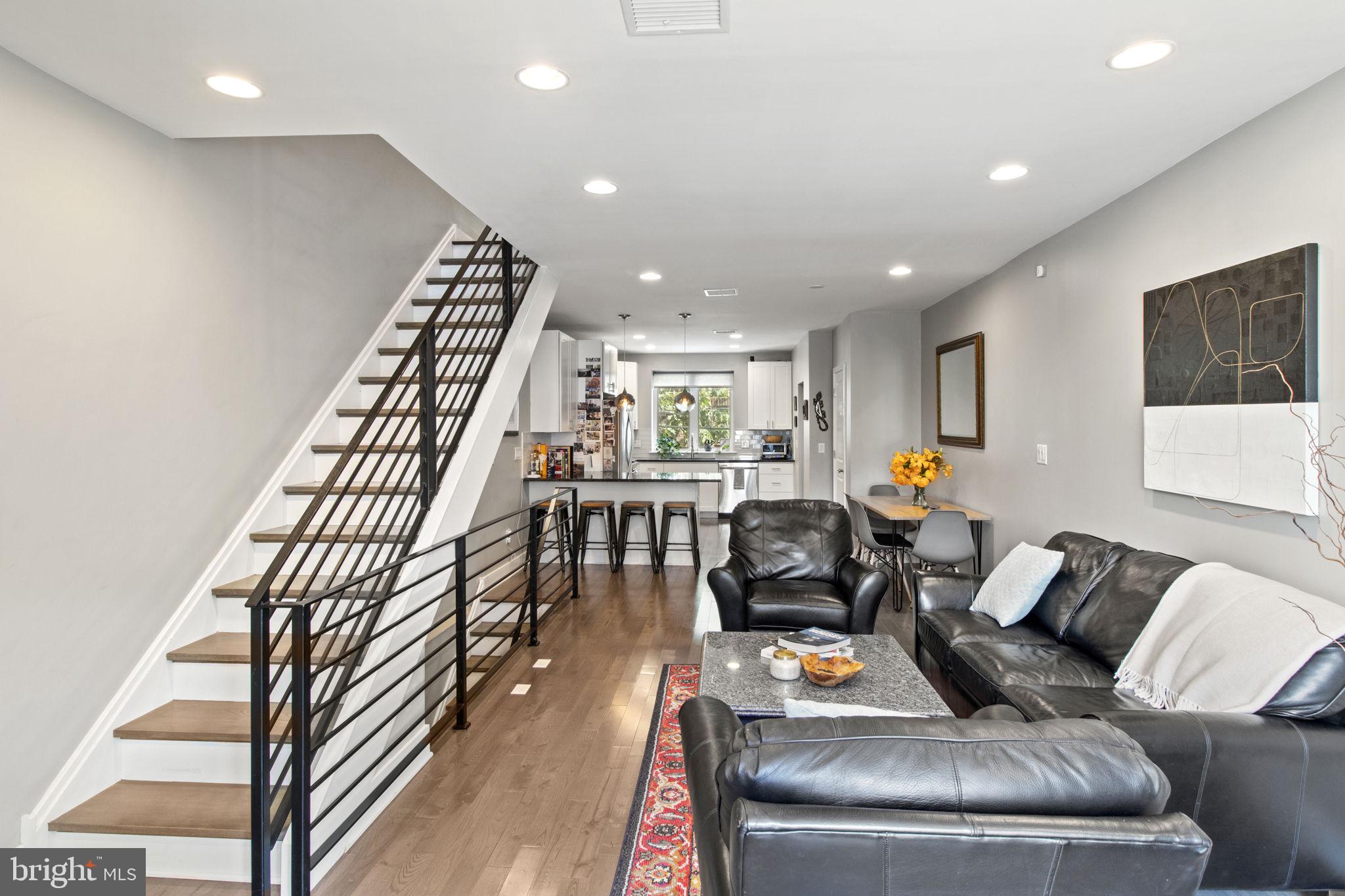 POINT BREEZE - Residential