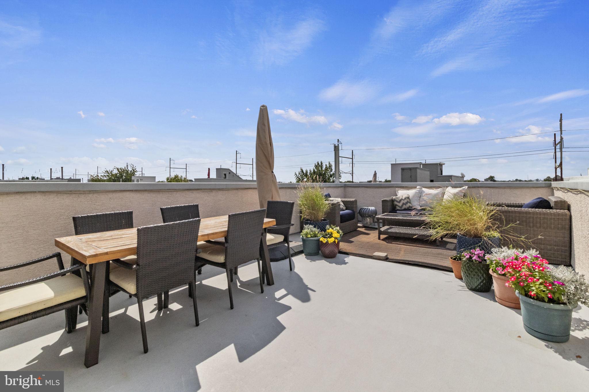 POINT BREEZE - Residential