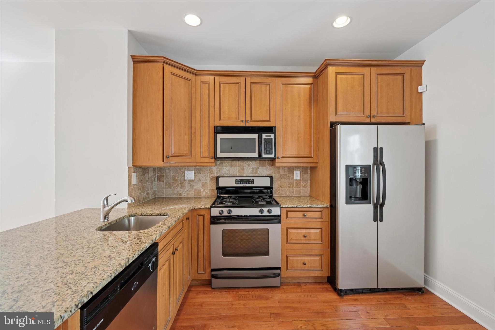 GRADUATE HOSPITAL - Residential