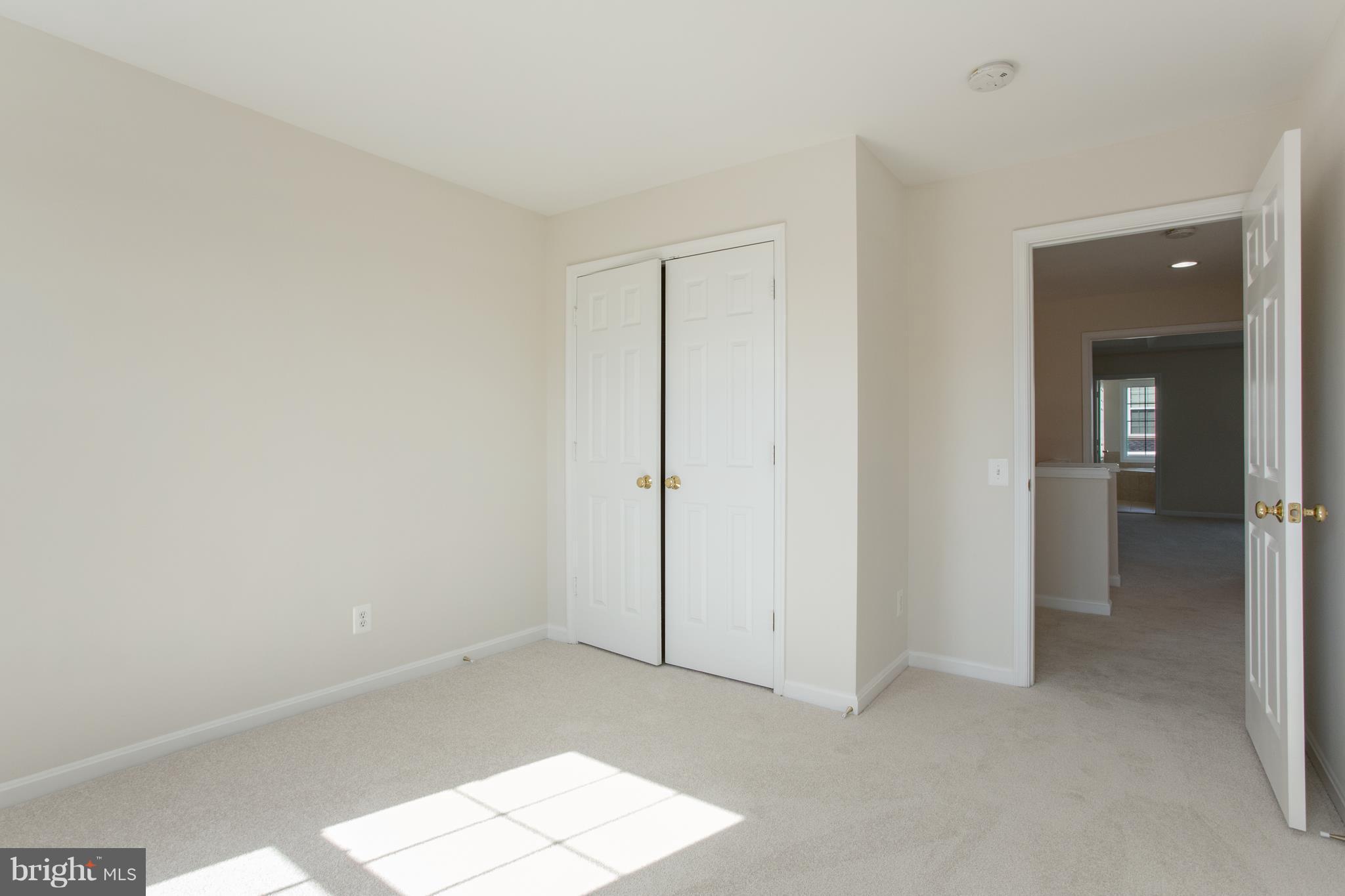 LAUREL HILL LANDBAY - Residential