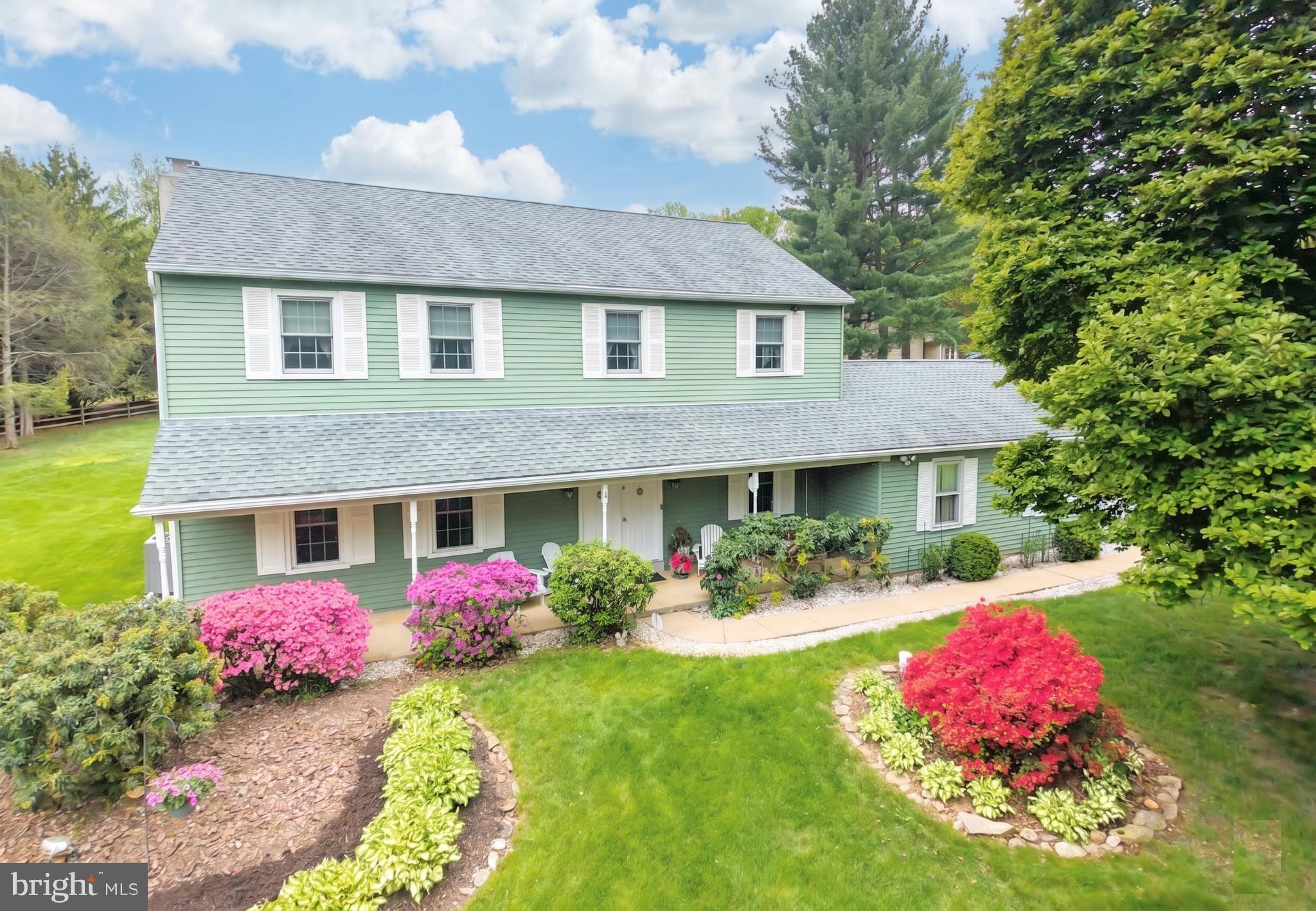 1 HESSIAN COURT