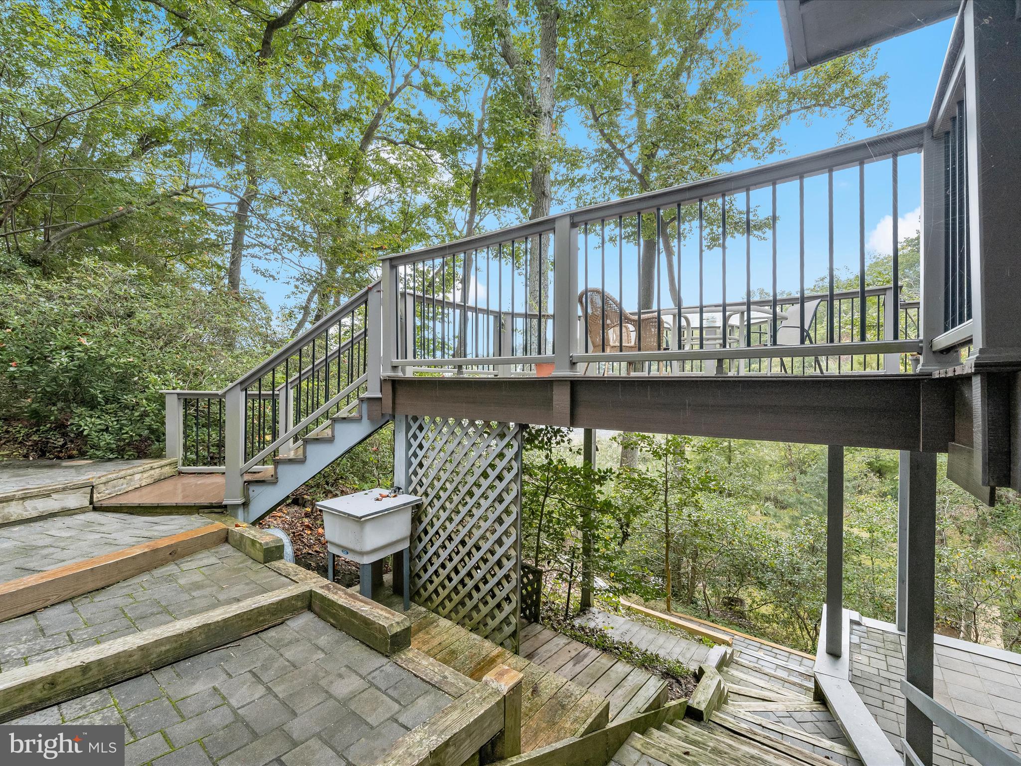 SOUTH RIVER MANOR - Residential