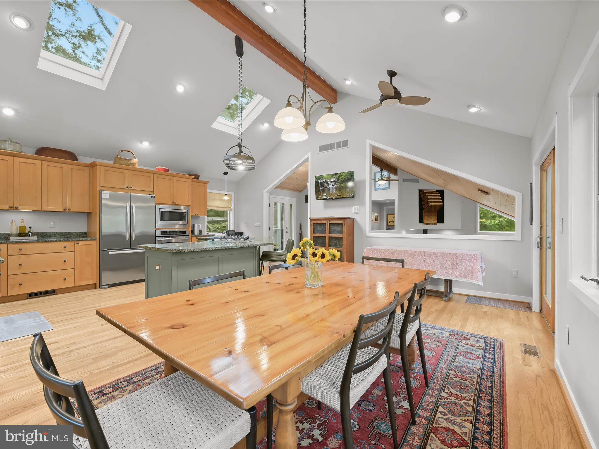 SOUTH RIVER MANOR - Residential