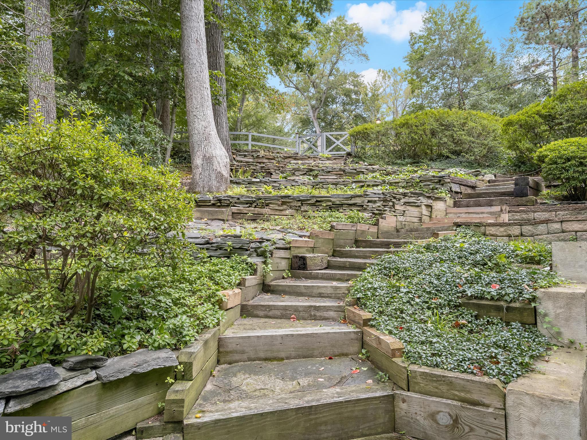 SOUTH RIVER MANOR - Residential