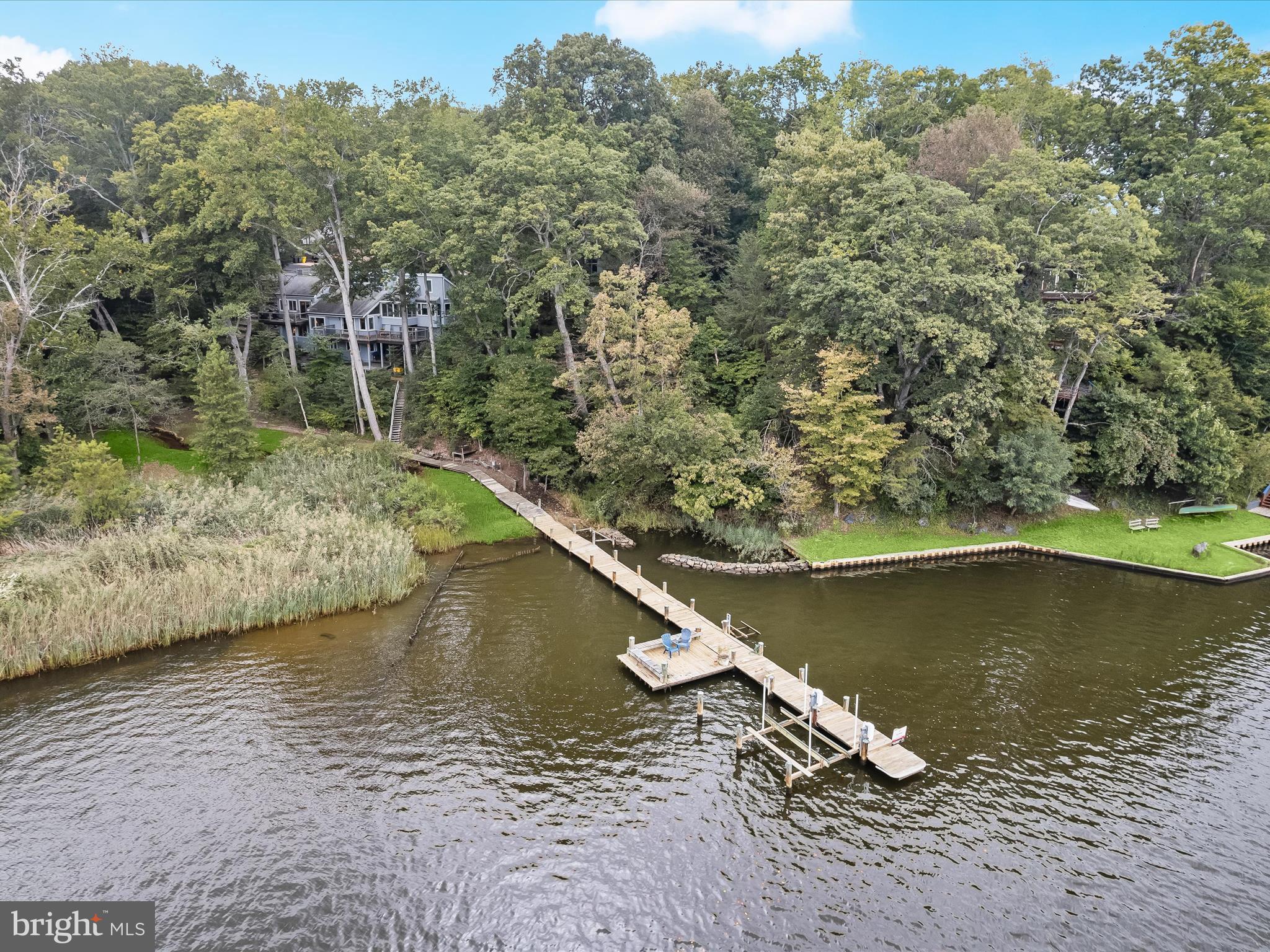 SOUTH RIVER MANOR - Residential