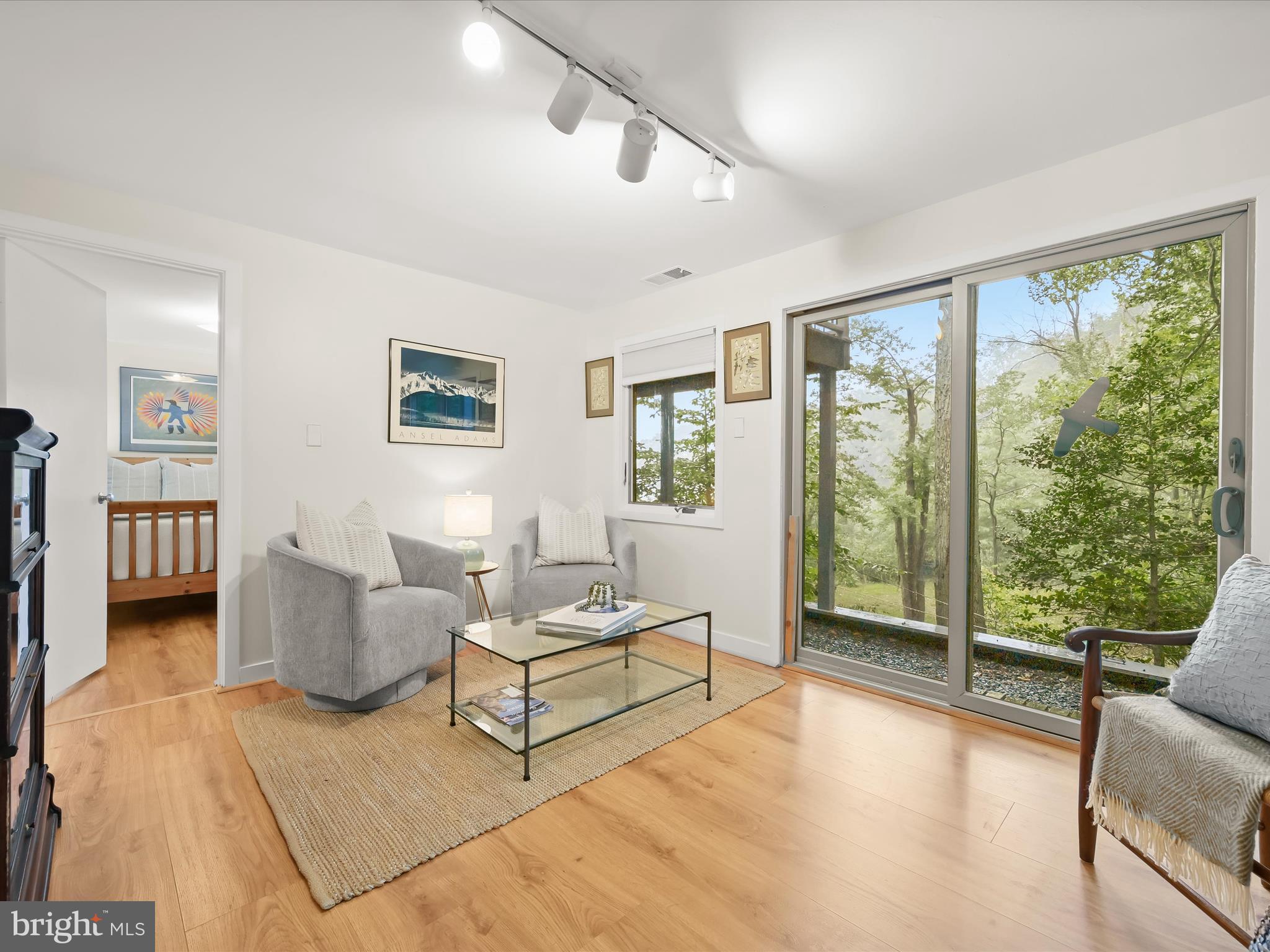 SOUTH RIVER MANOR - Residential