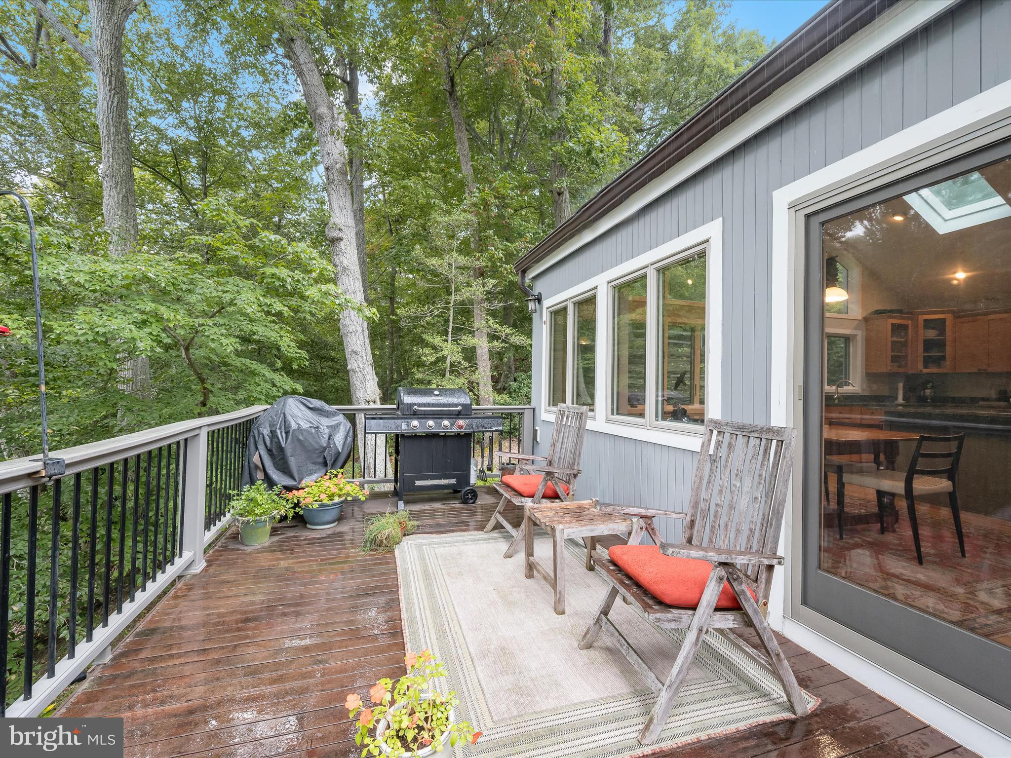 SOUTH RIVER MANOR - Residential