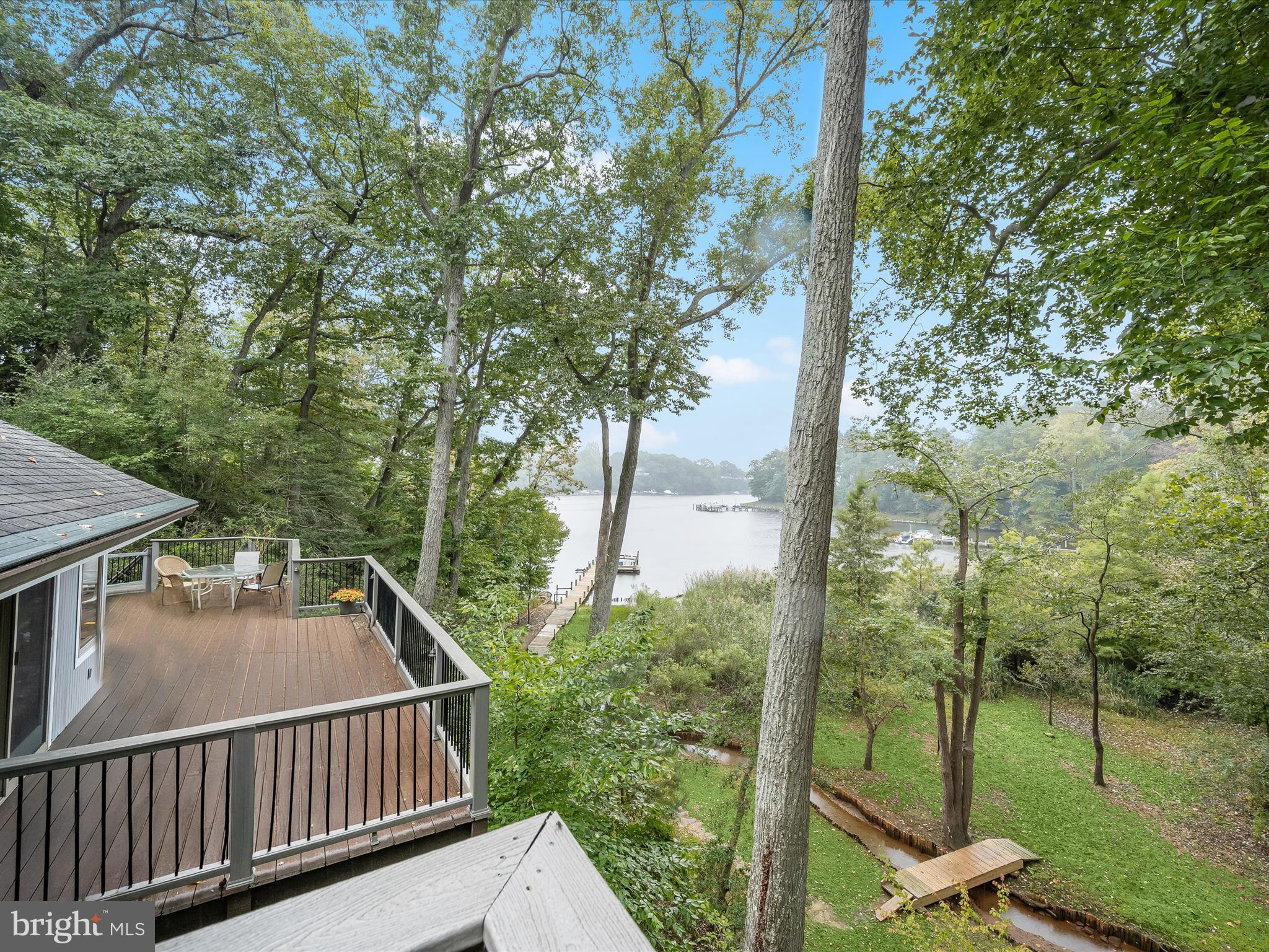 SOUTH RIVER MANOR - Residential