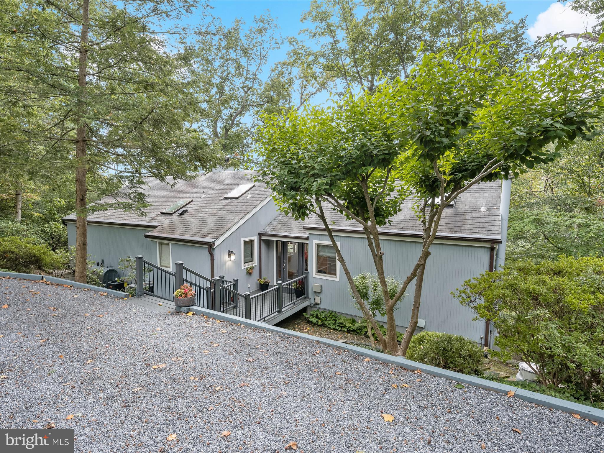 SOUTH RIVER MANOR - Residential