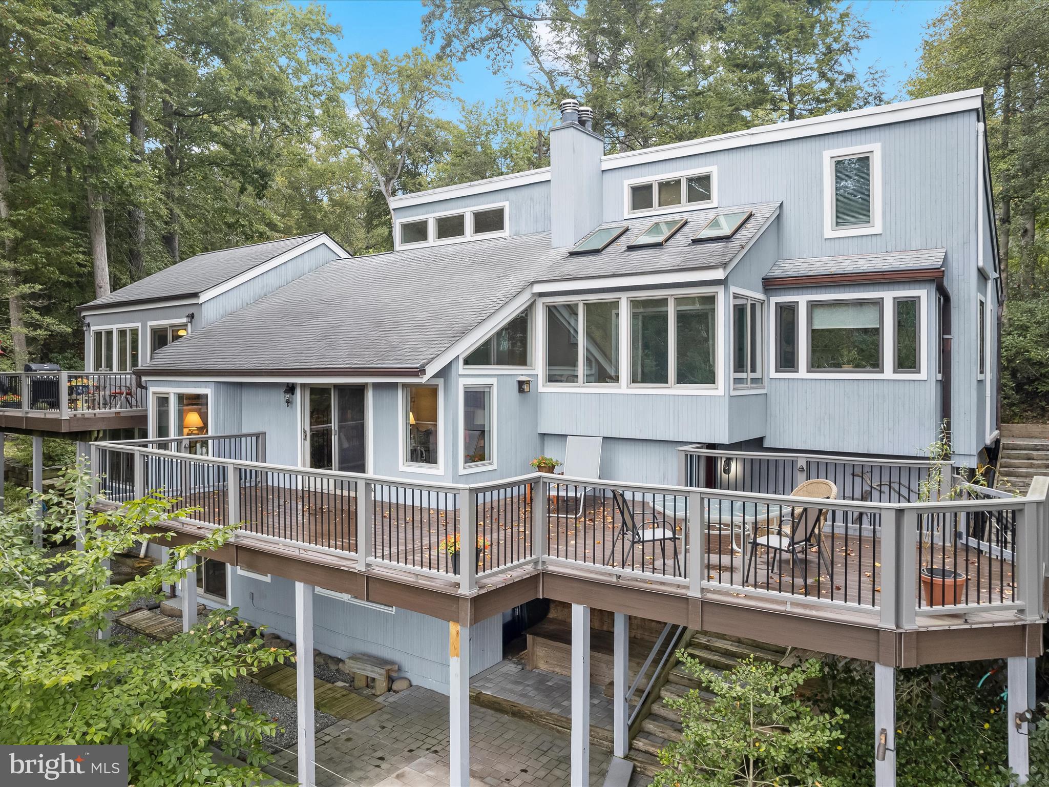 SOUTH RIVER MANOR - Residential