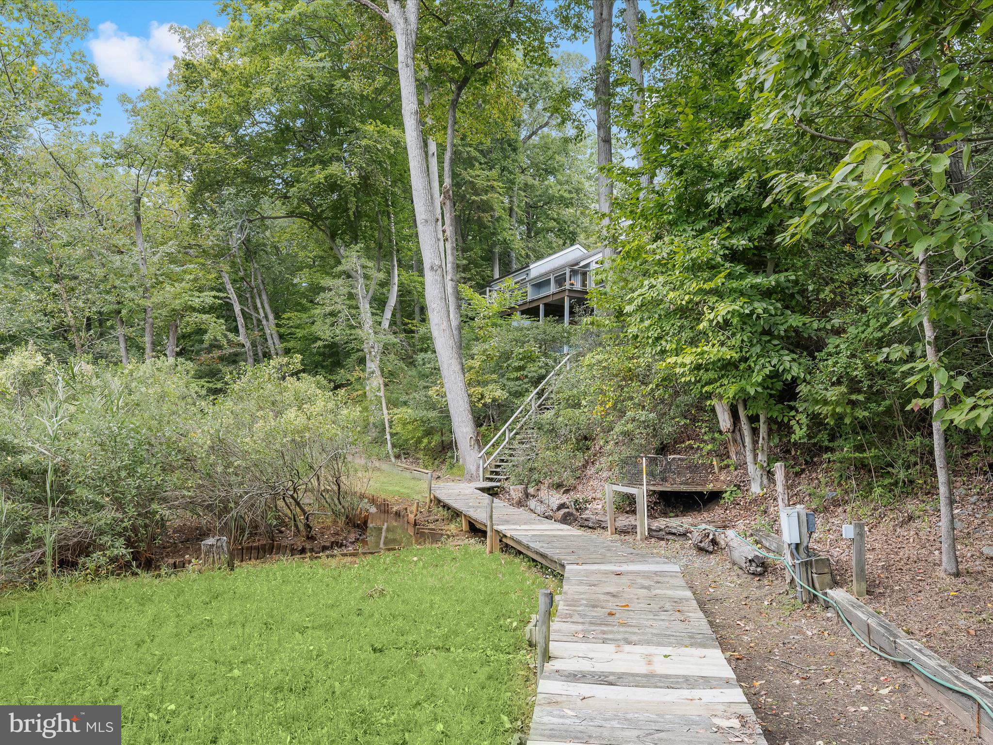 SOUTH RIVER MANOR - Residential