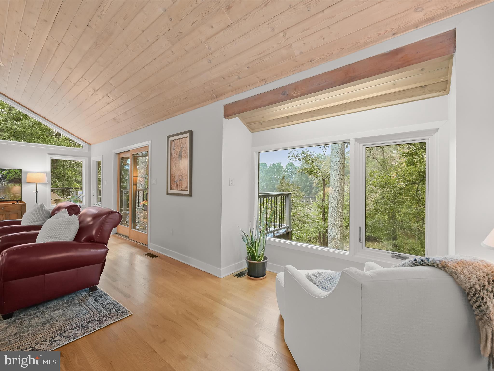 SOUTH RIVER MANOR - Residential