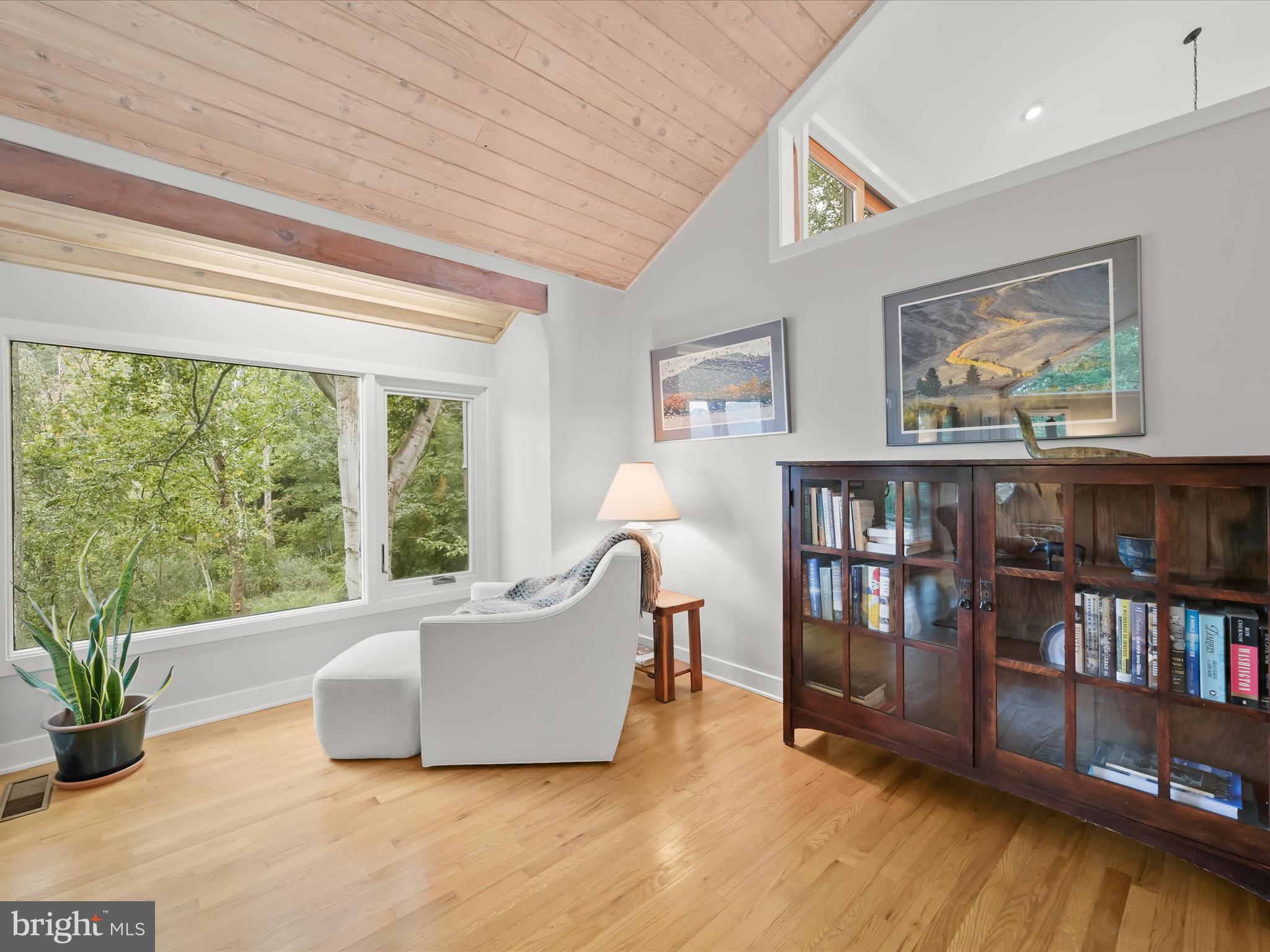 SOUTH RIVER MANOR - Residential