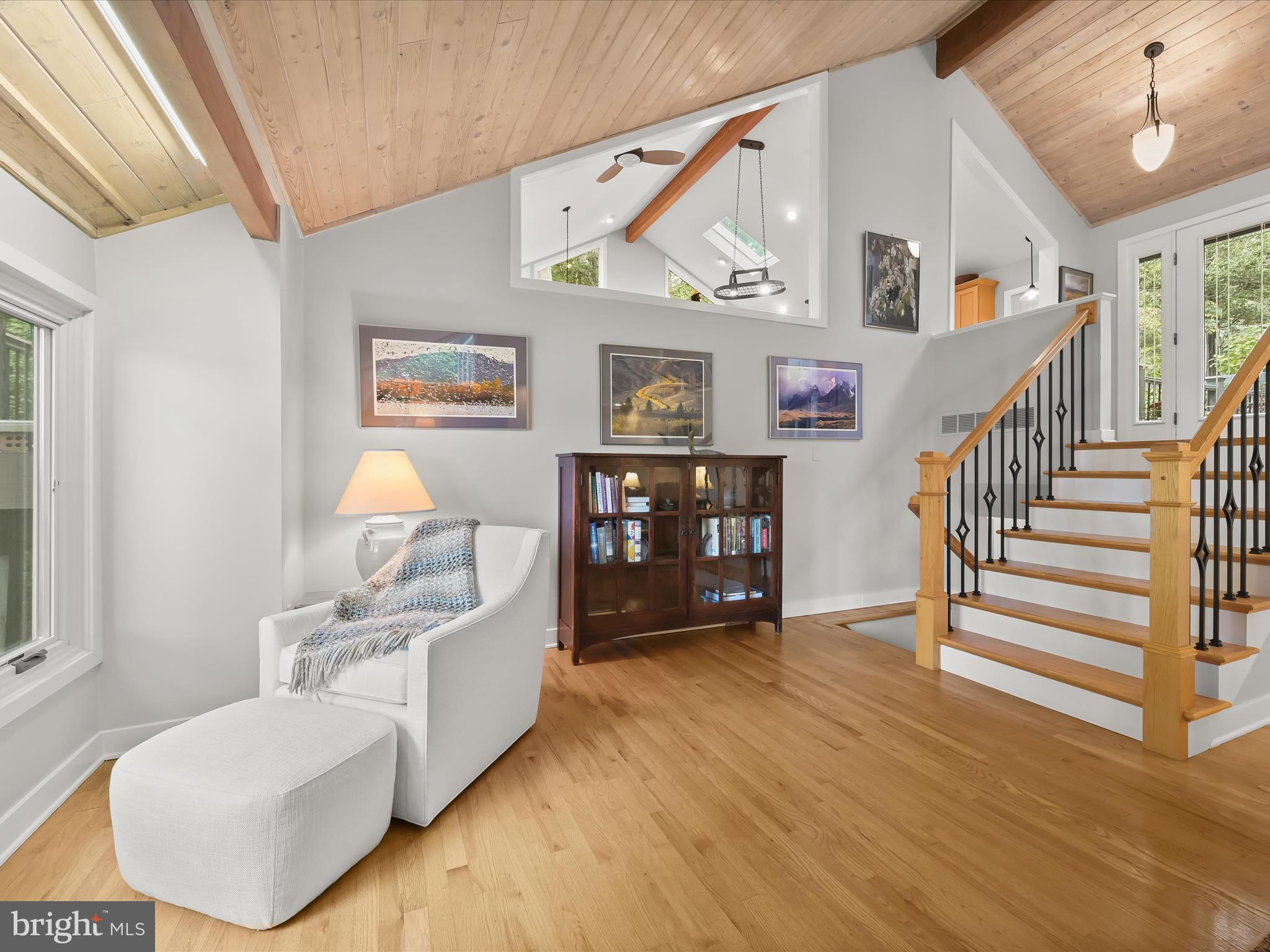 SOUTH RIVER MANOR - Residential