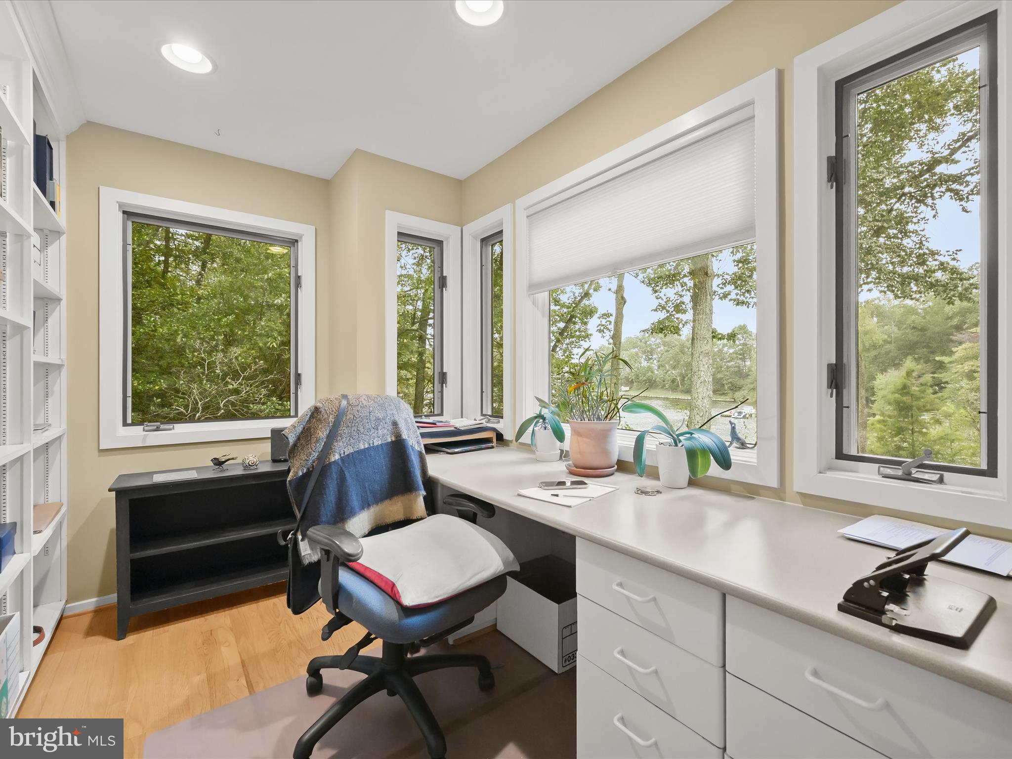 SOUTH RIVER MANOR - Residential