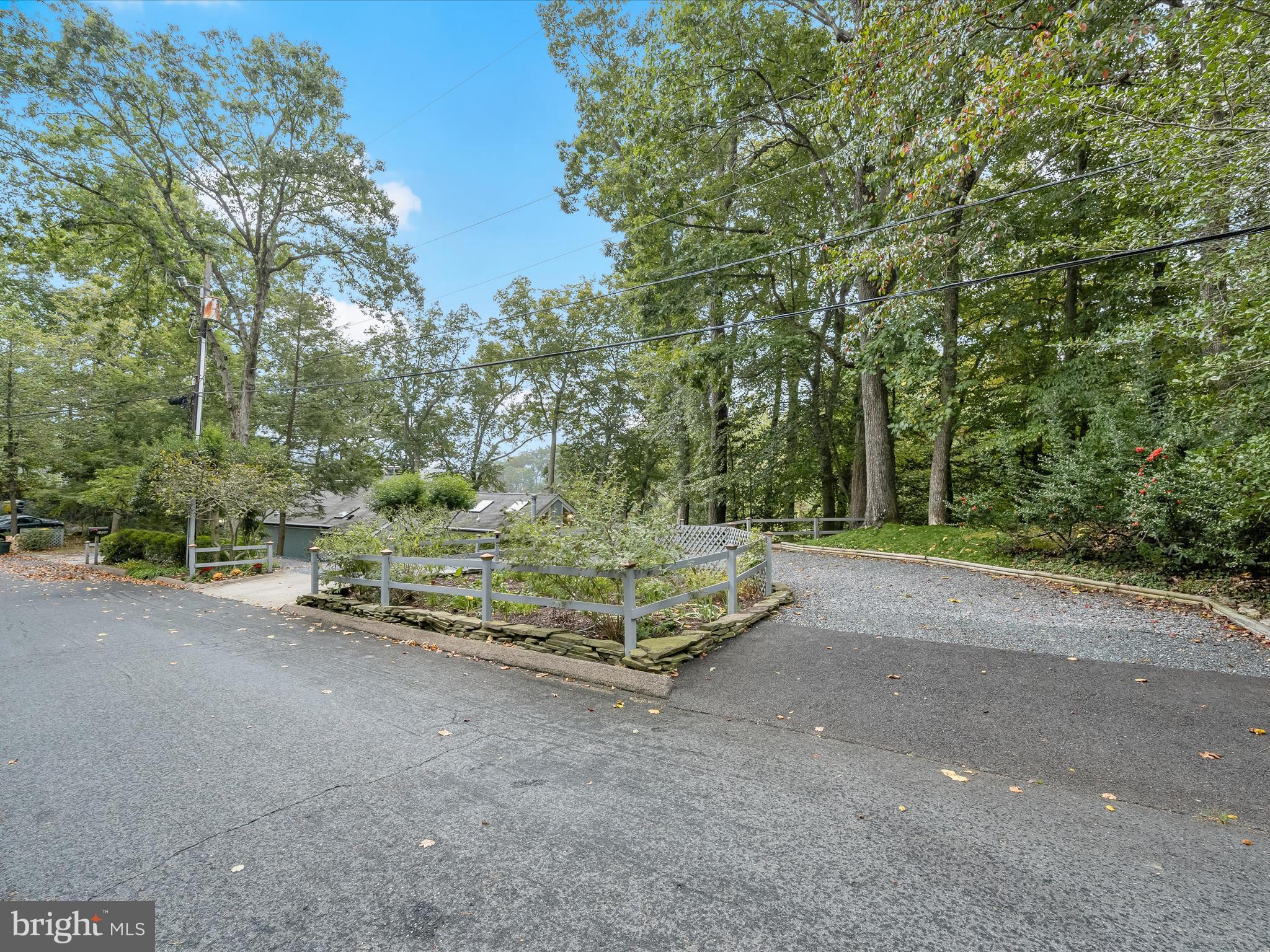 SOUTH RIVER MANOR - Residential