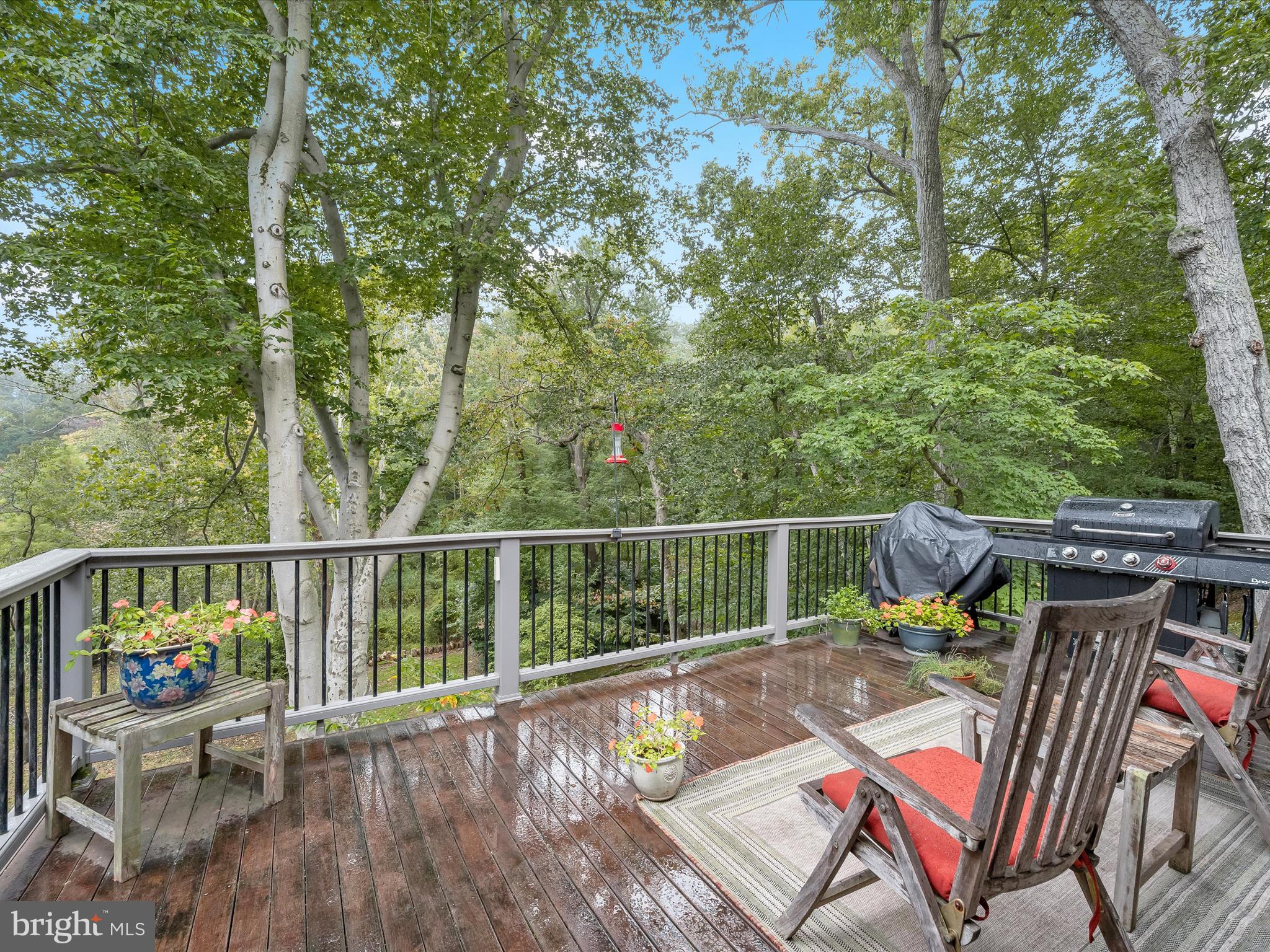 SOUTH RIVER MANOR - Residential