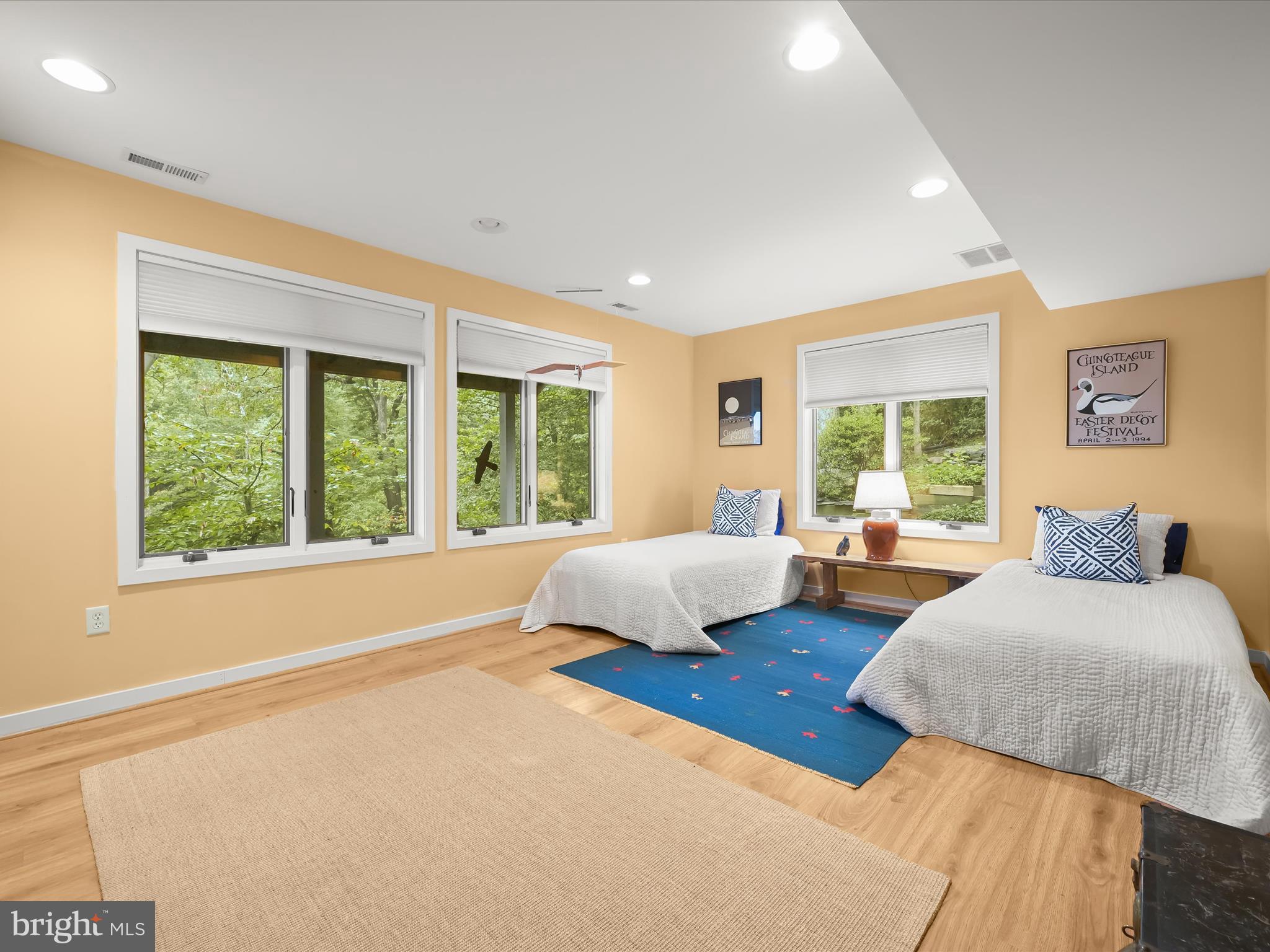 SOUTH RIVER MANOR - Residential