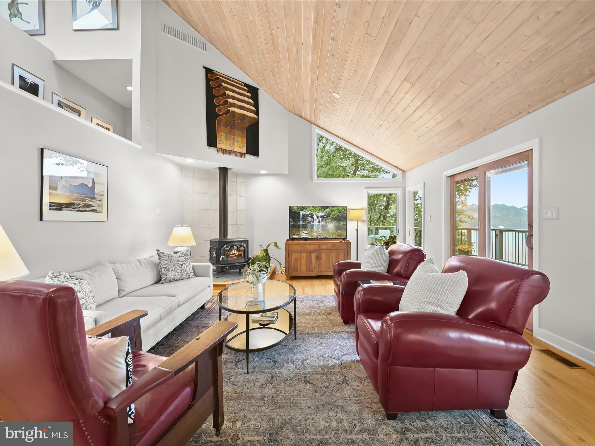 SOUTH RIVER MANOR - Residential