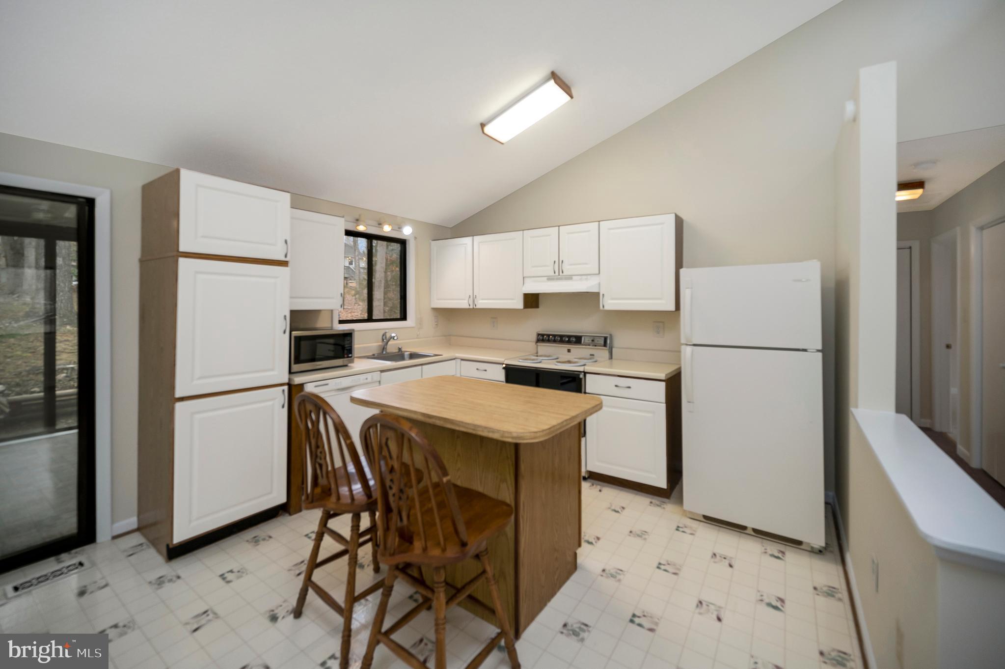 LAKE OF THE WOODS - Residential