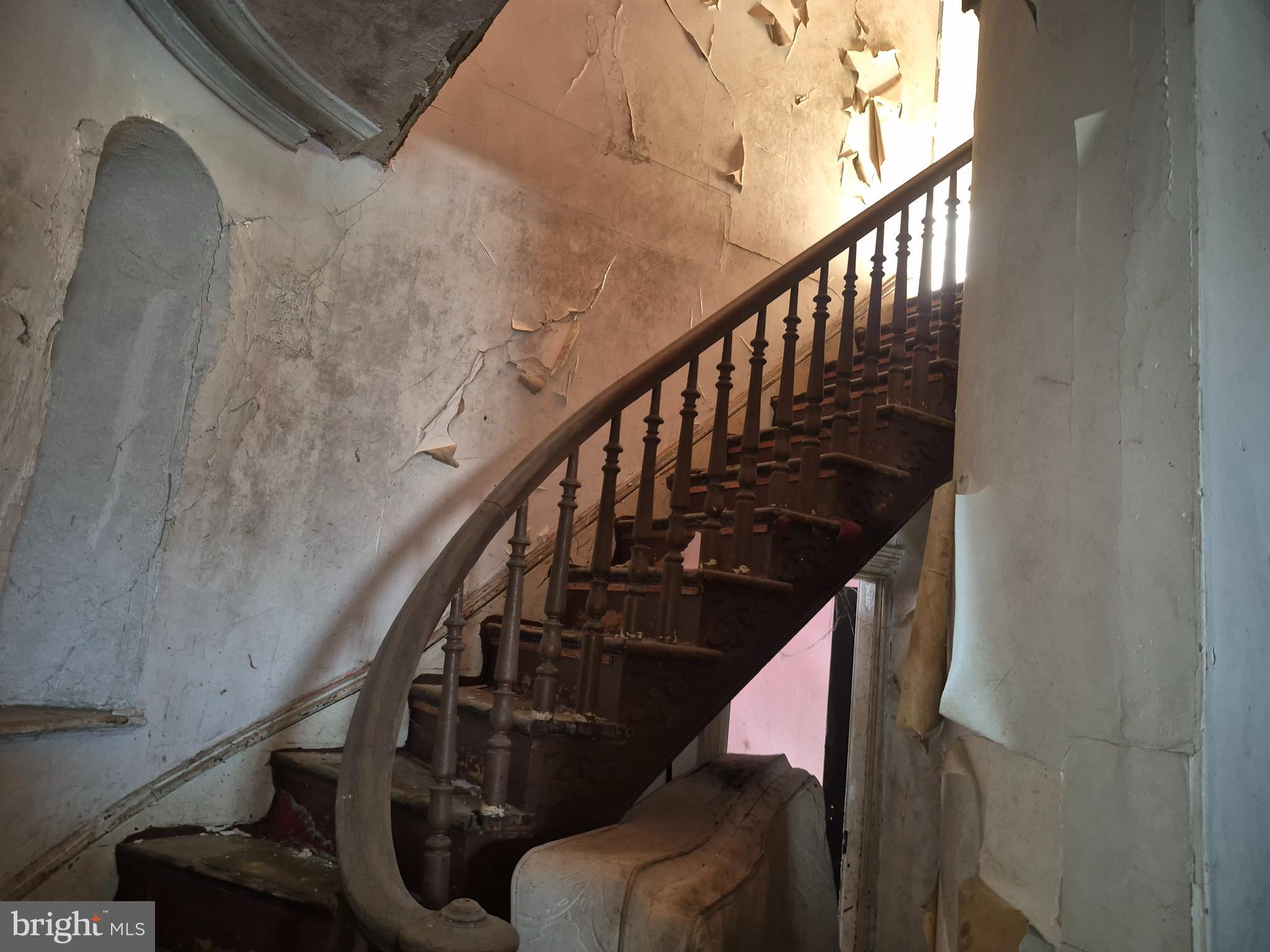 FRANKLIN SQUARE HISTORIC DISTRICT - Residential