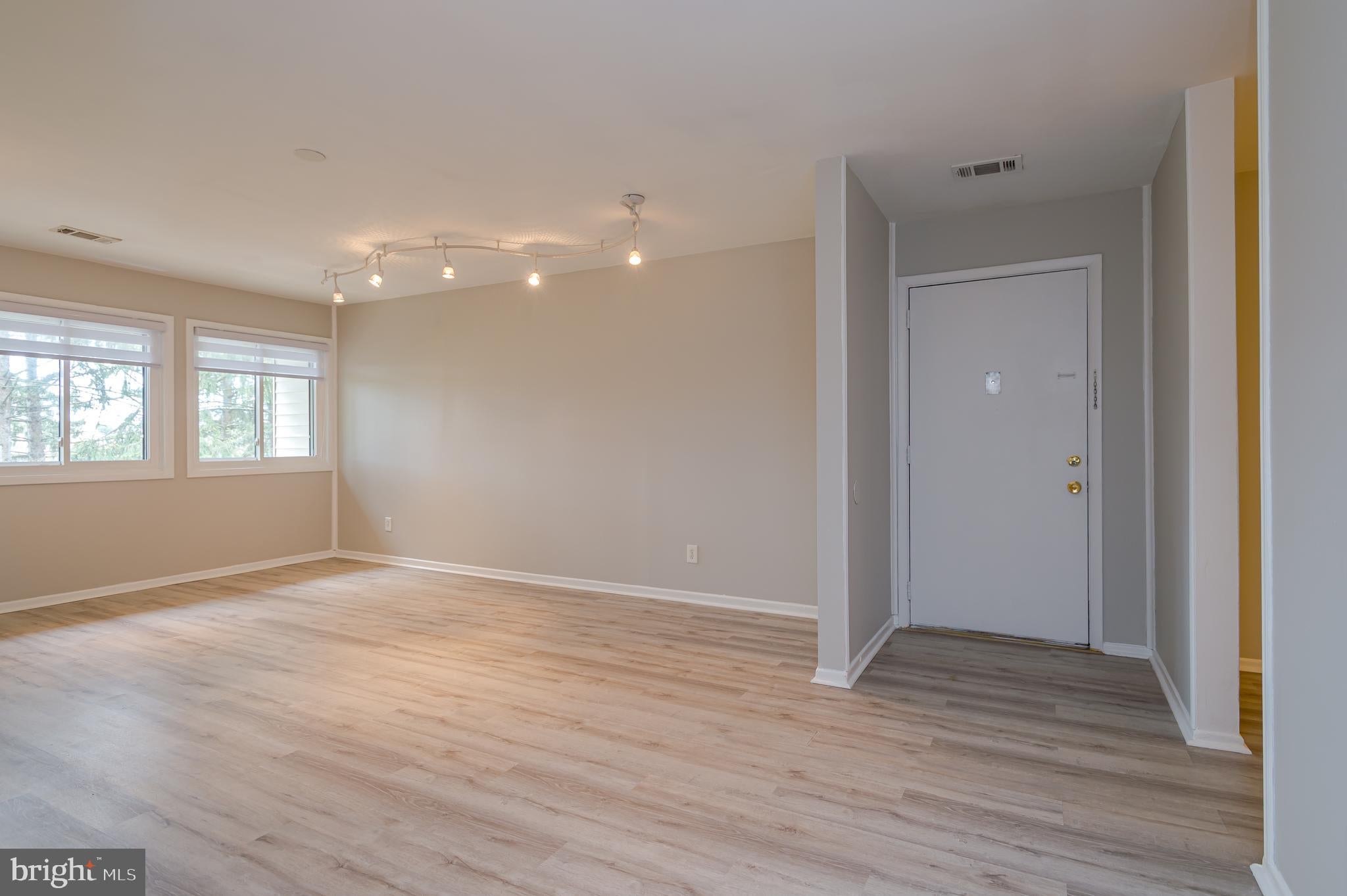 12 AVON DRIVE J