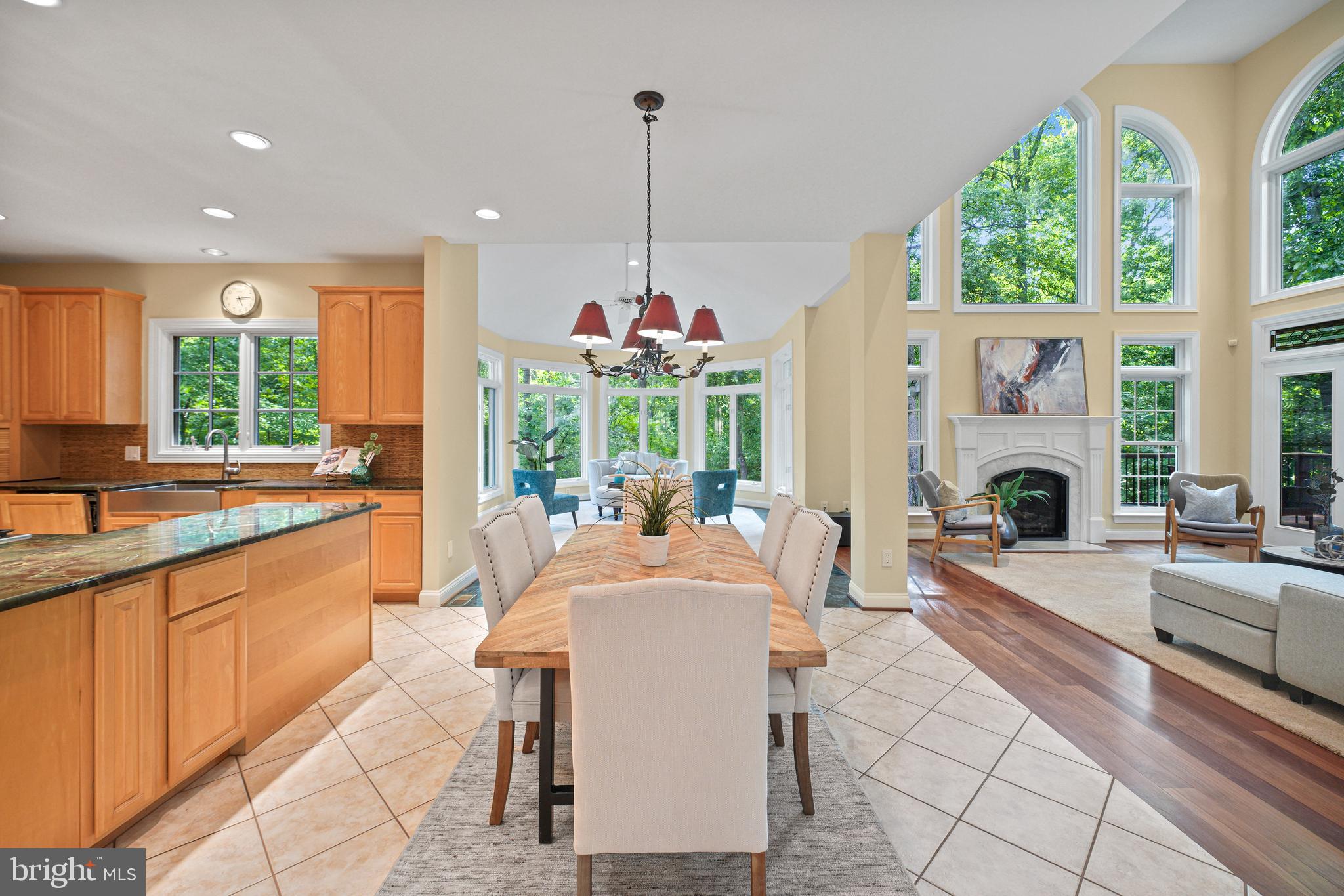 RESTON - Residential