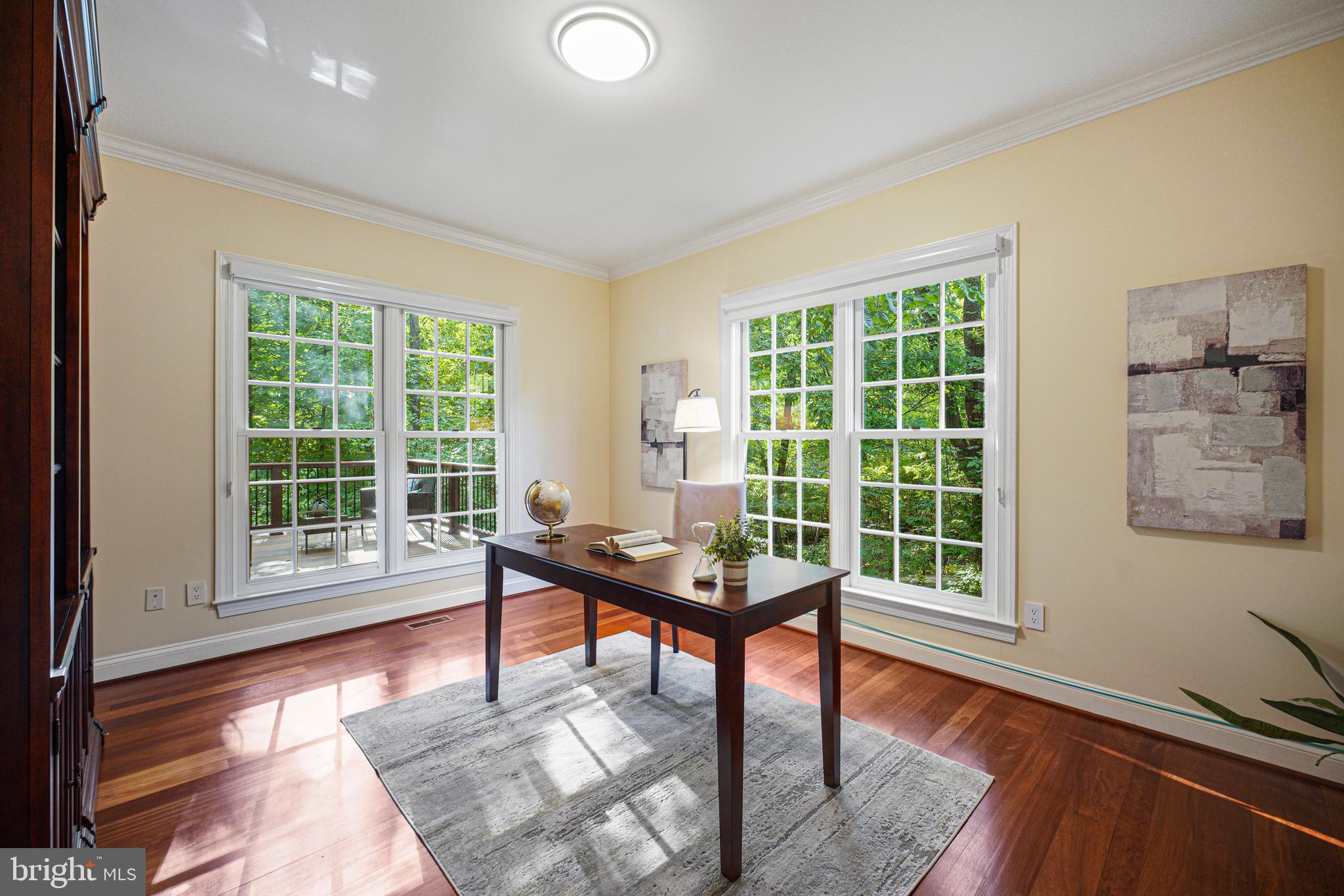 RESTON - Residential