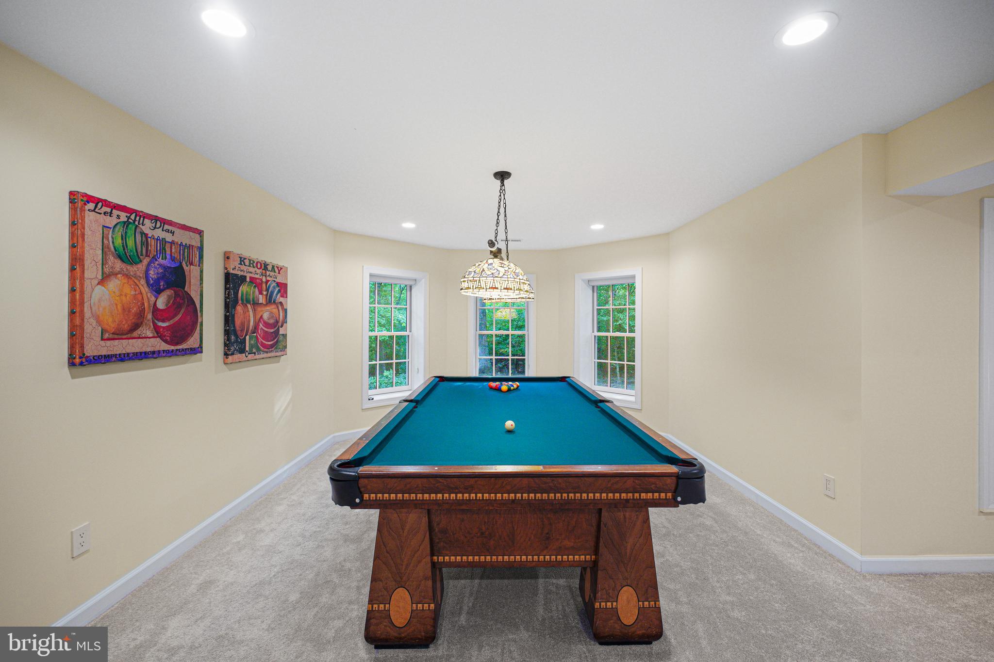 RESTON - Residential