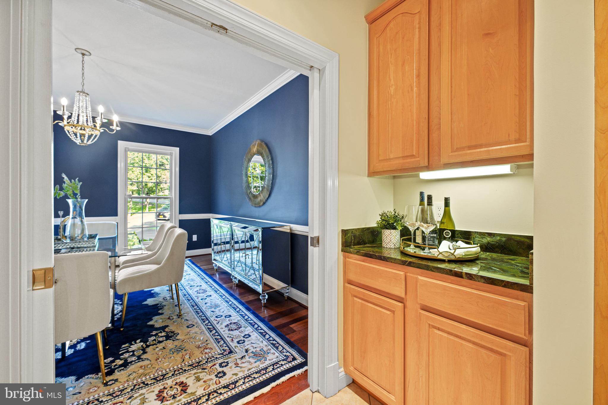 RESTON - Residential