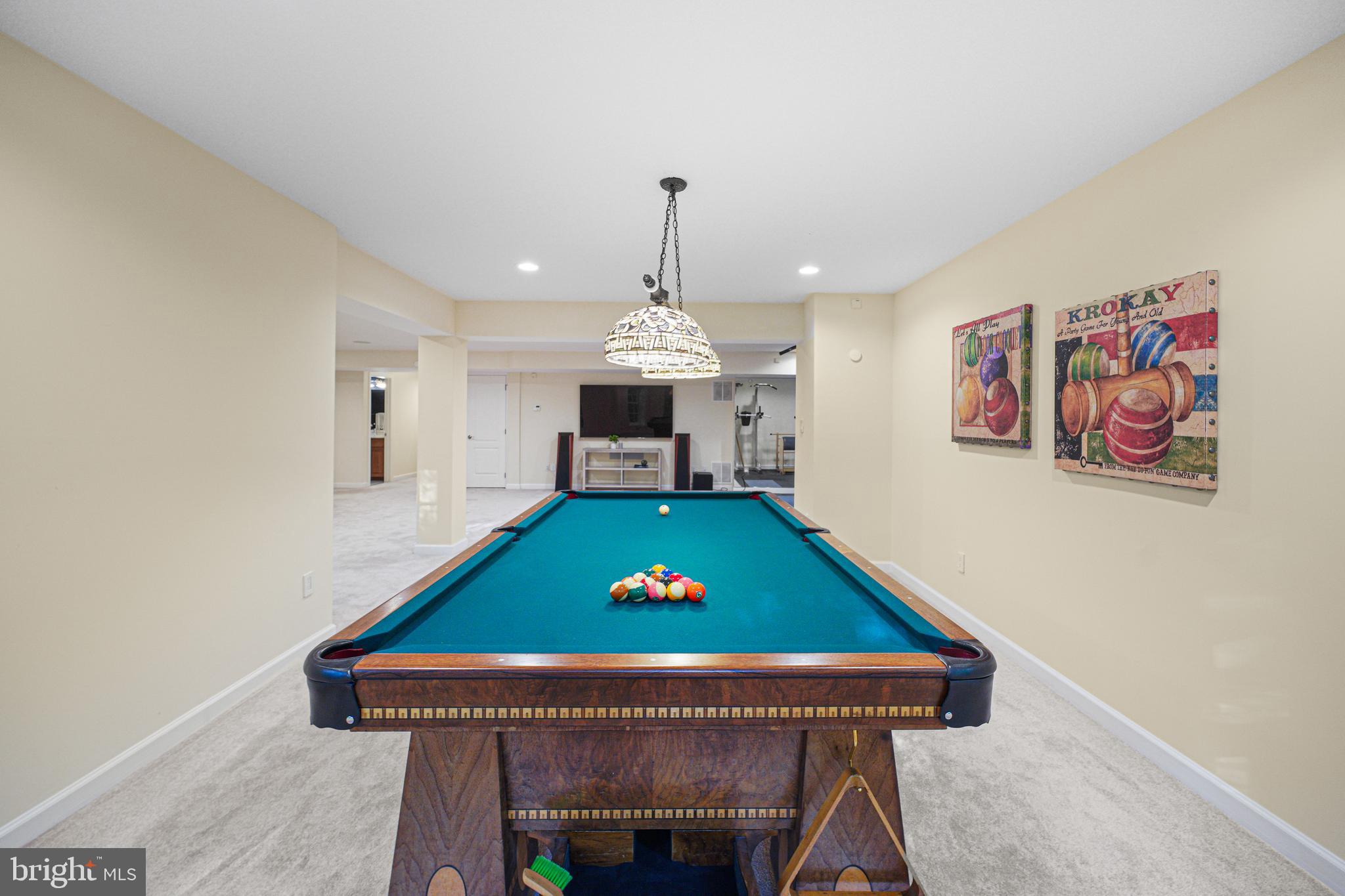 RESTON - Residential