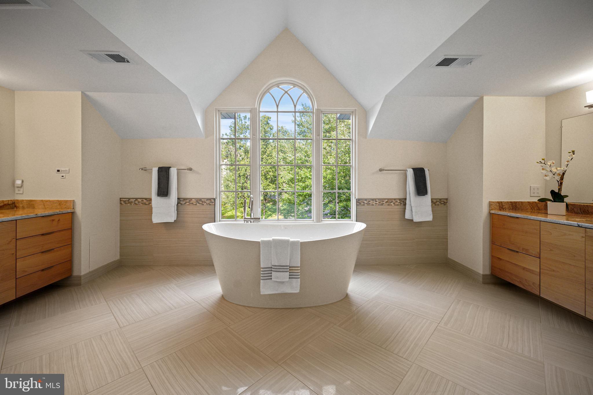 RESTON - Residential