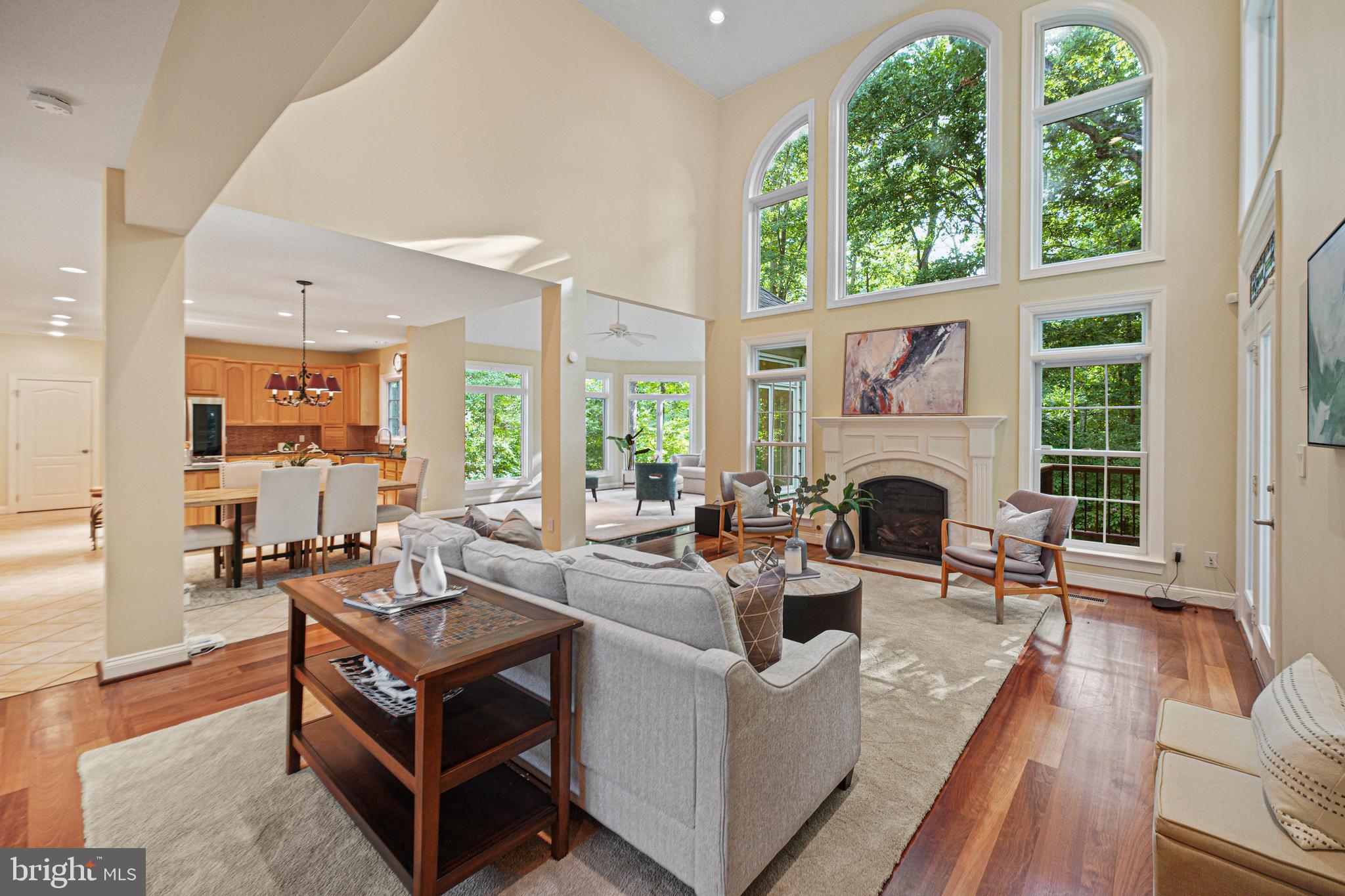 RESTON - Residential