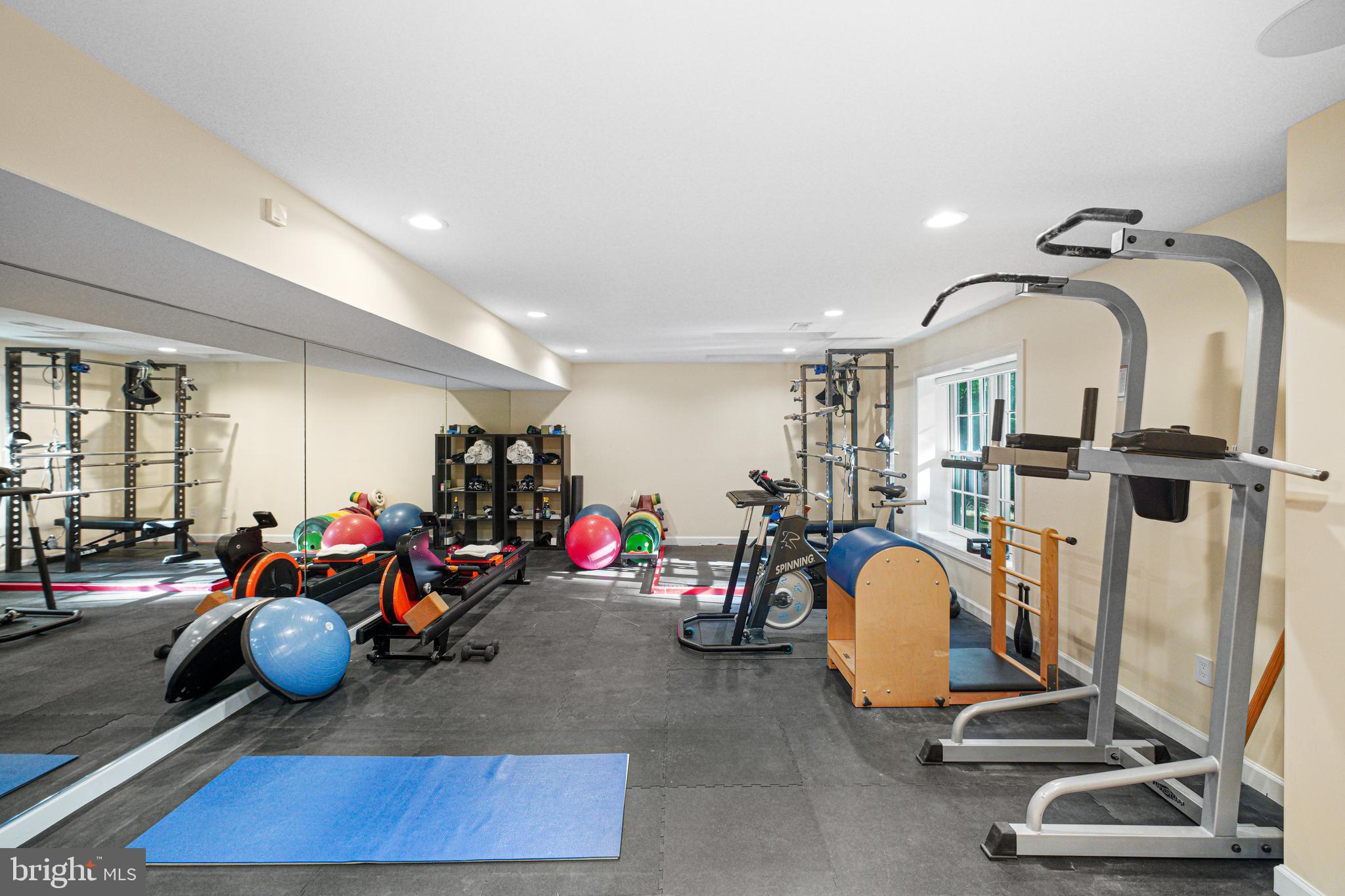 RESTON - Residential