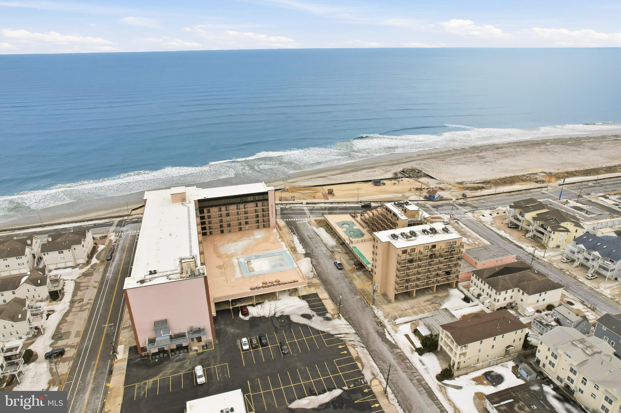 500 KENNEDY DRIVE 518-520