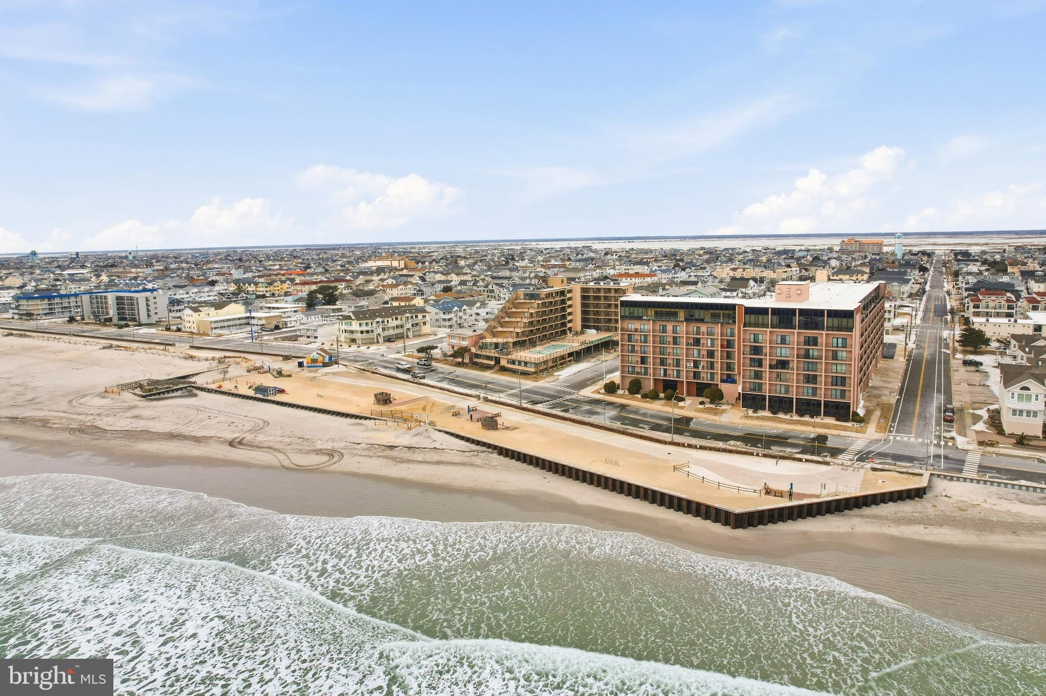 500 KENNEDY DRIVE 518-520